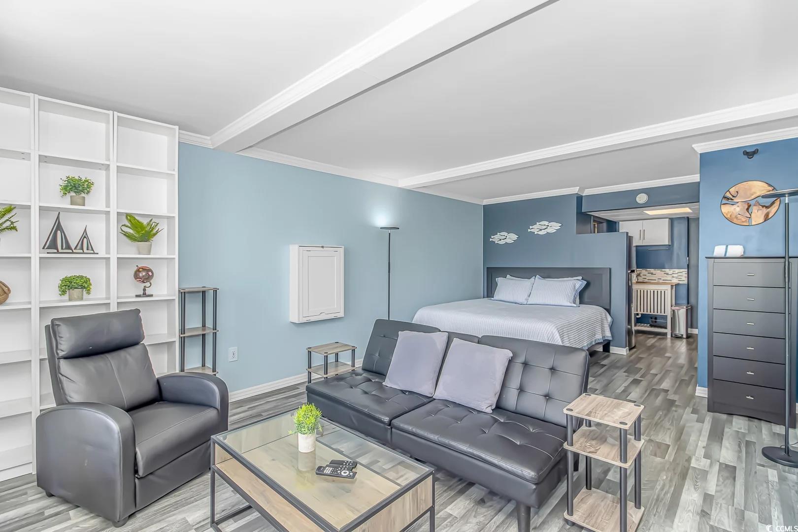 201 74th Ave. N Property Photo 6