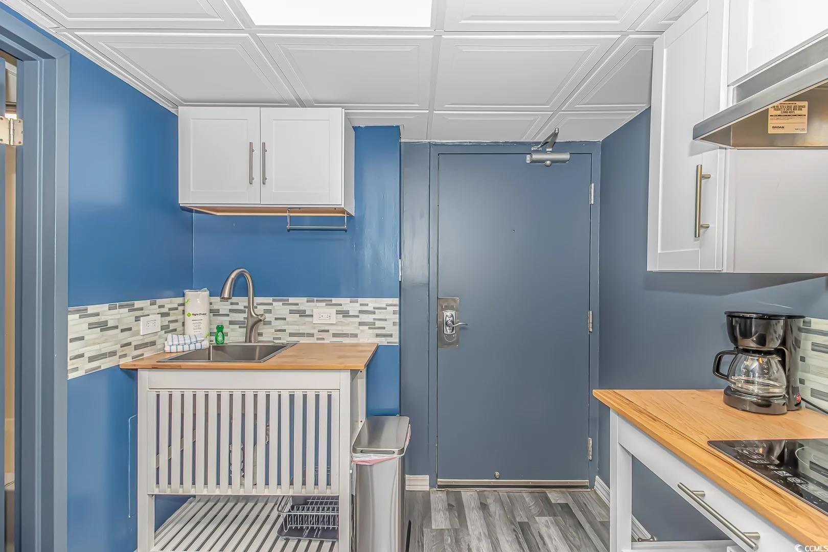 201 74th Ave. N Property Photo 16