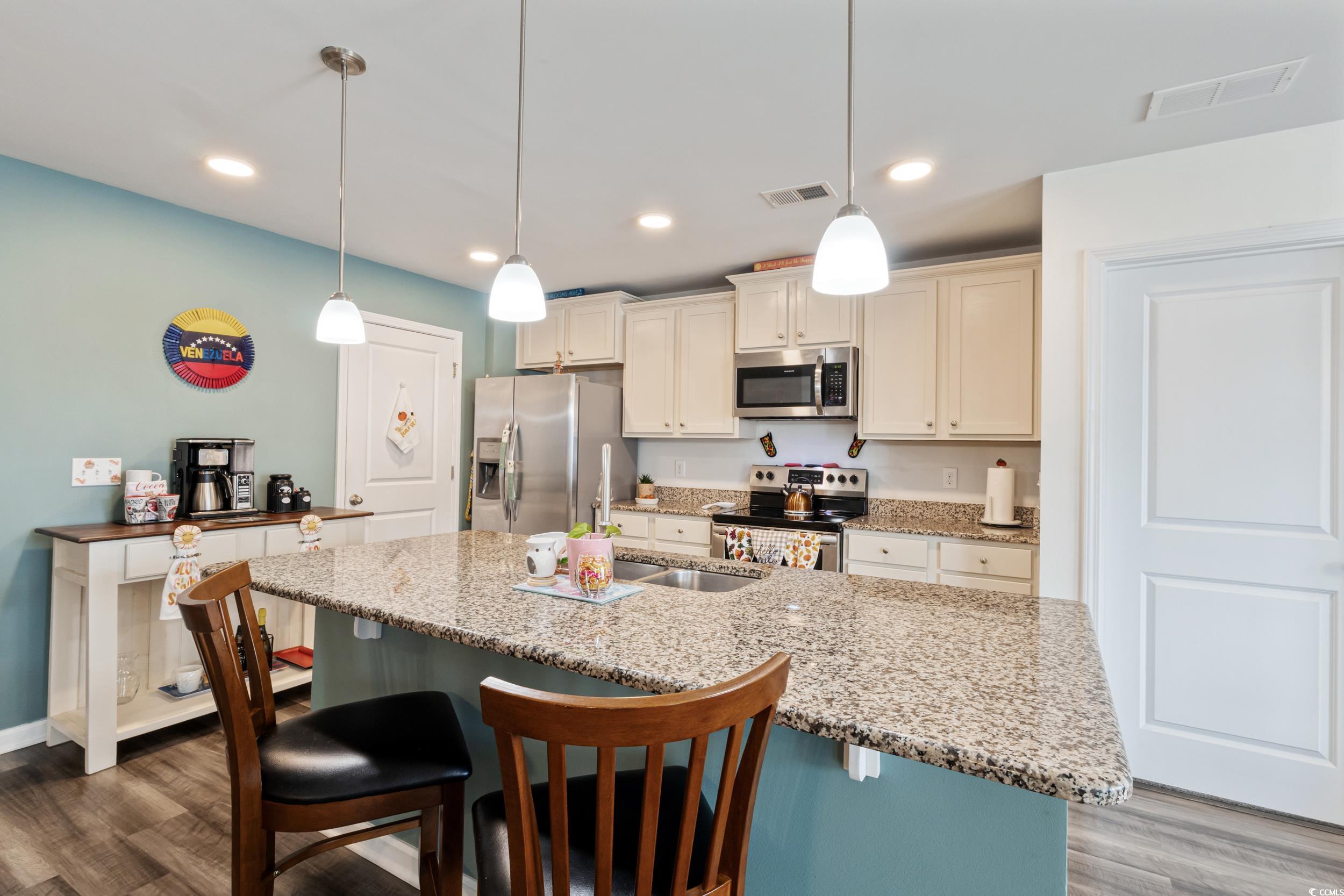 3015 Woodbury Ct. Property Photo 10