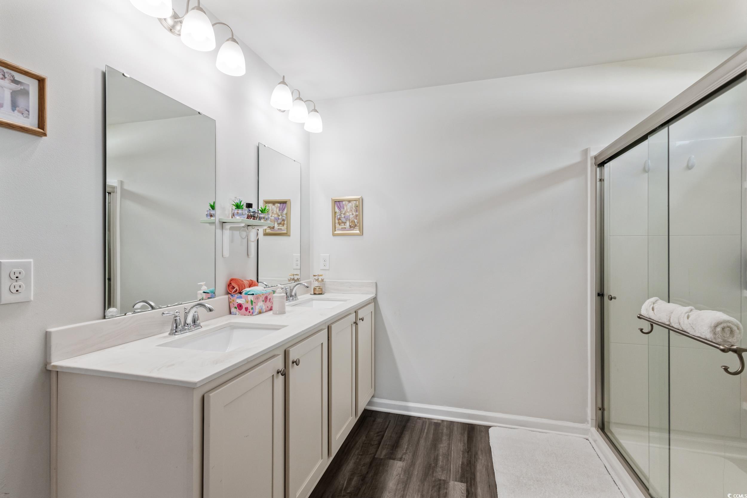 3015 Woodbury Ct. Property Photo 24