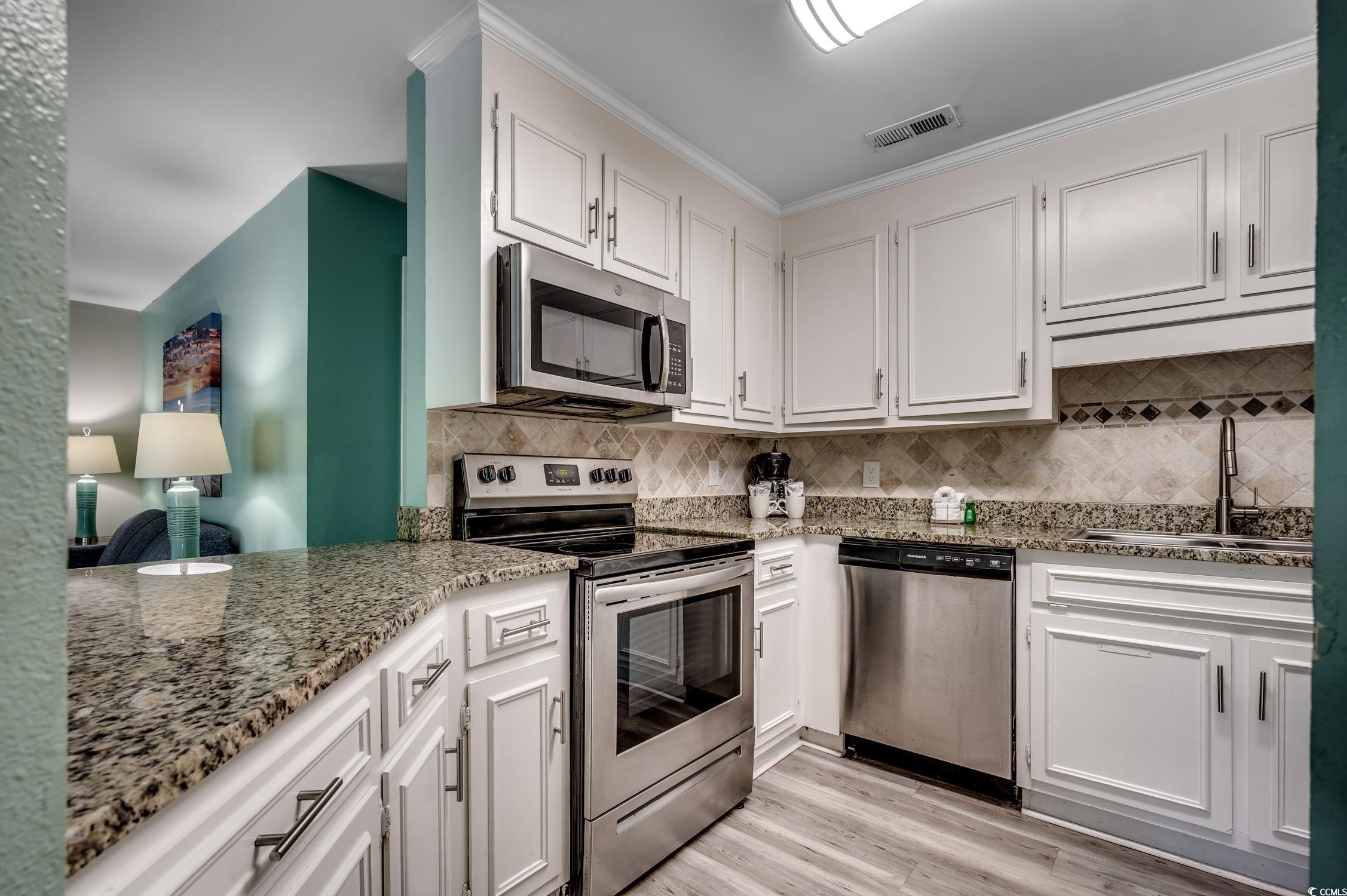 2805 N Ocean Blvd. Property Photo 9