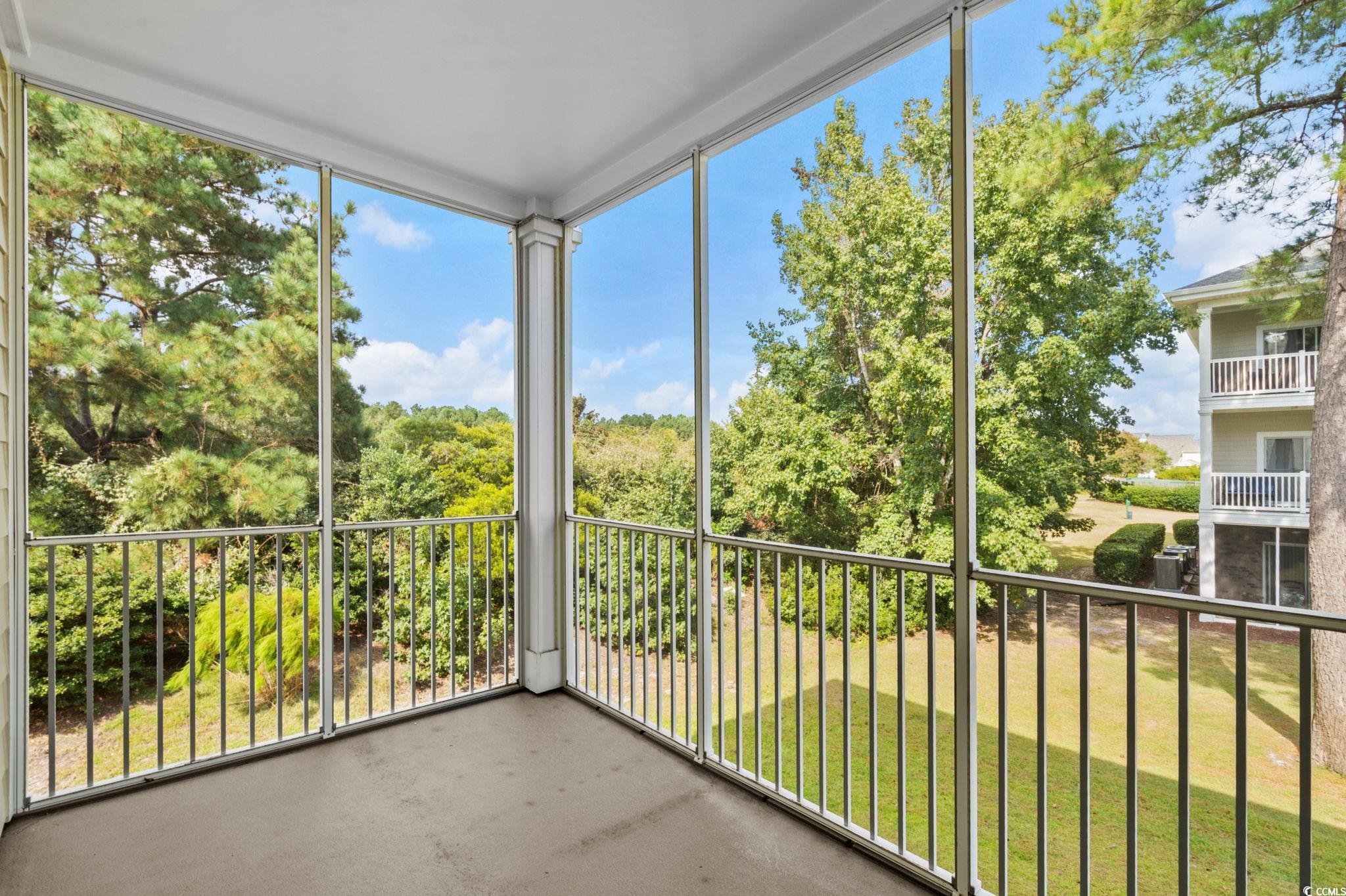 208 Castle Dr. Property Photo 17