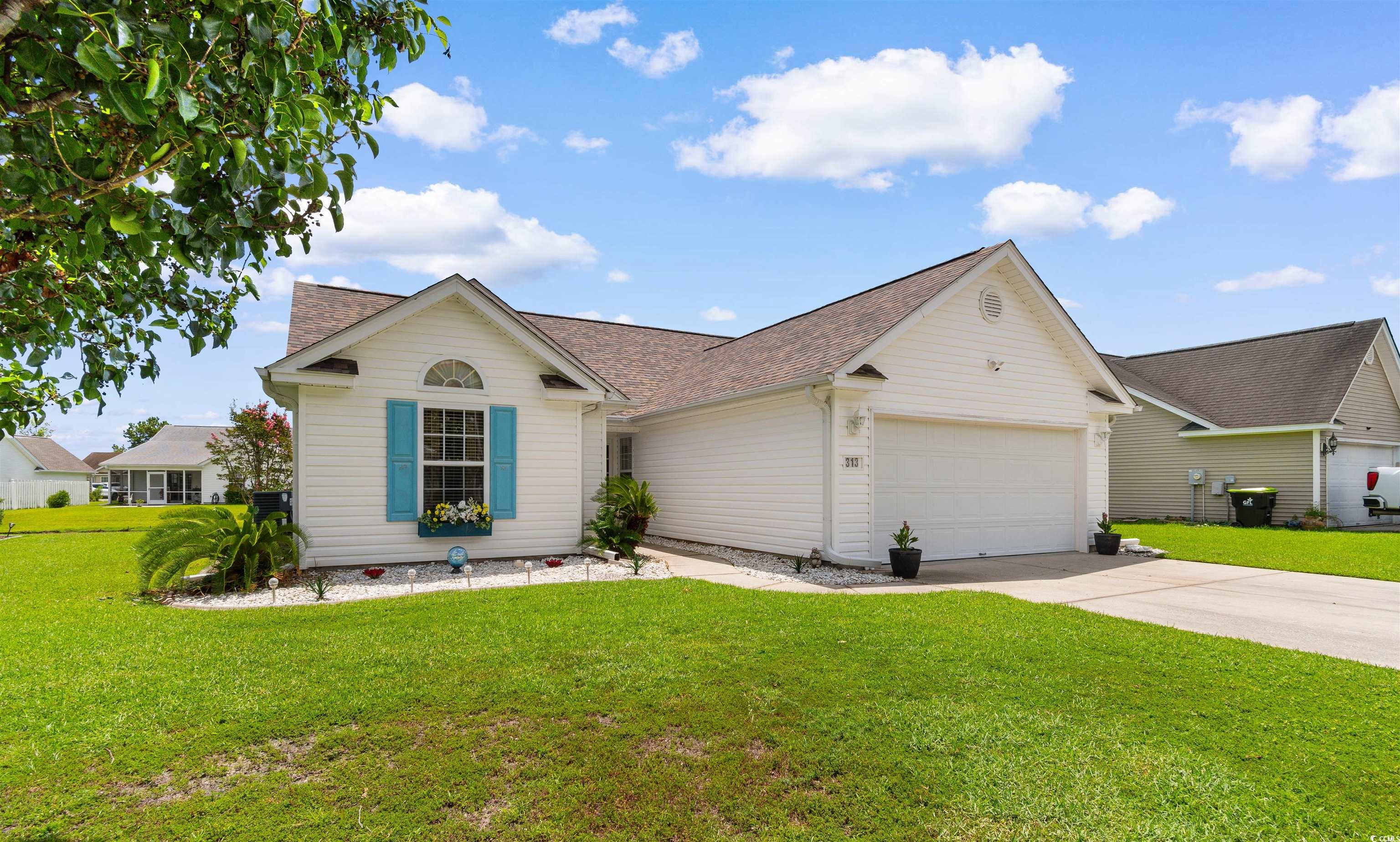 313 Harbour Reef Dr. Property Photo 2