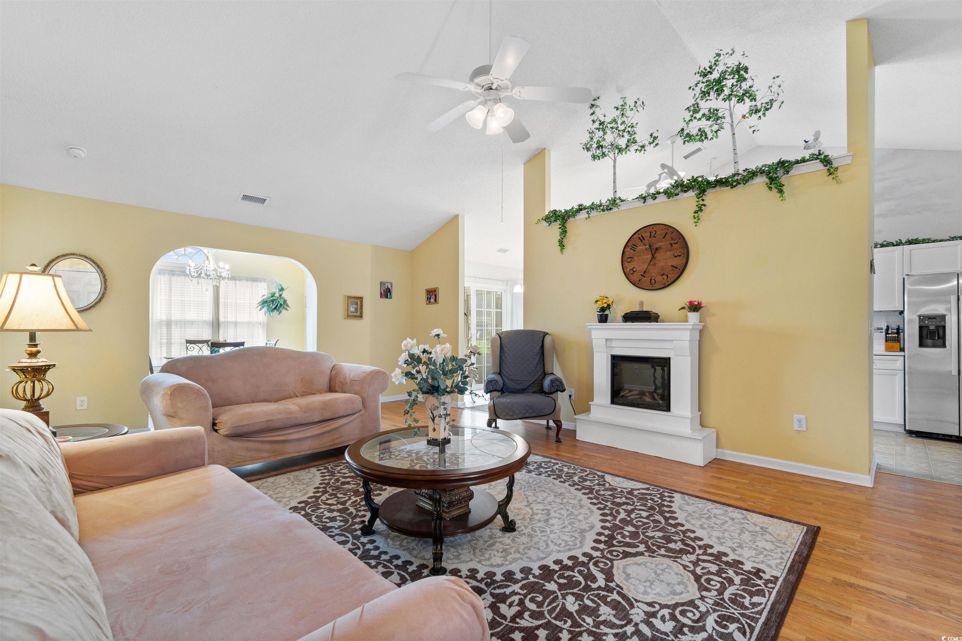 313 Harbour Reef Dr. Property Photo 4