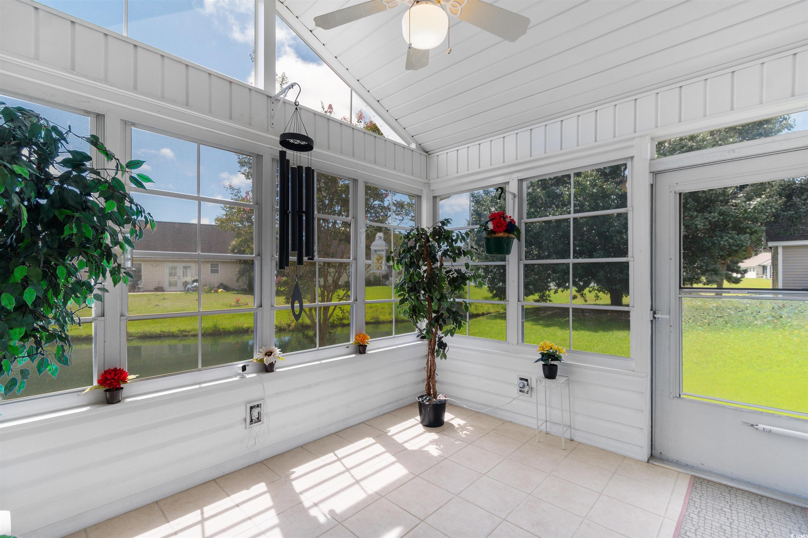 313 Harbour Reef Dr. Property Photo 28