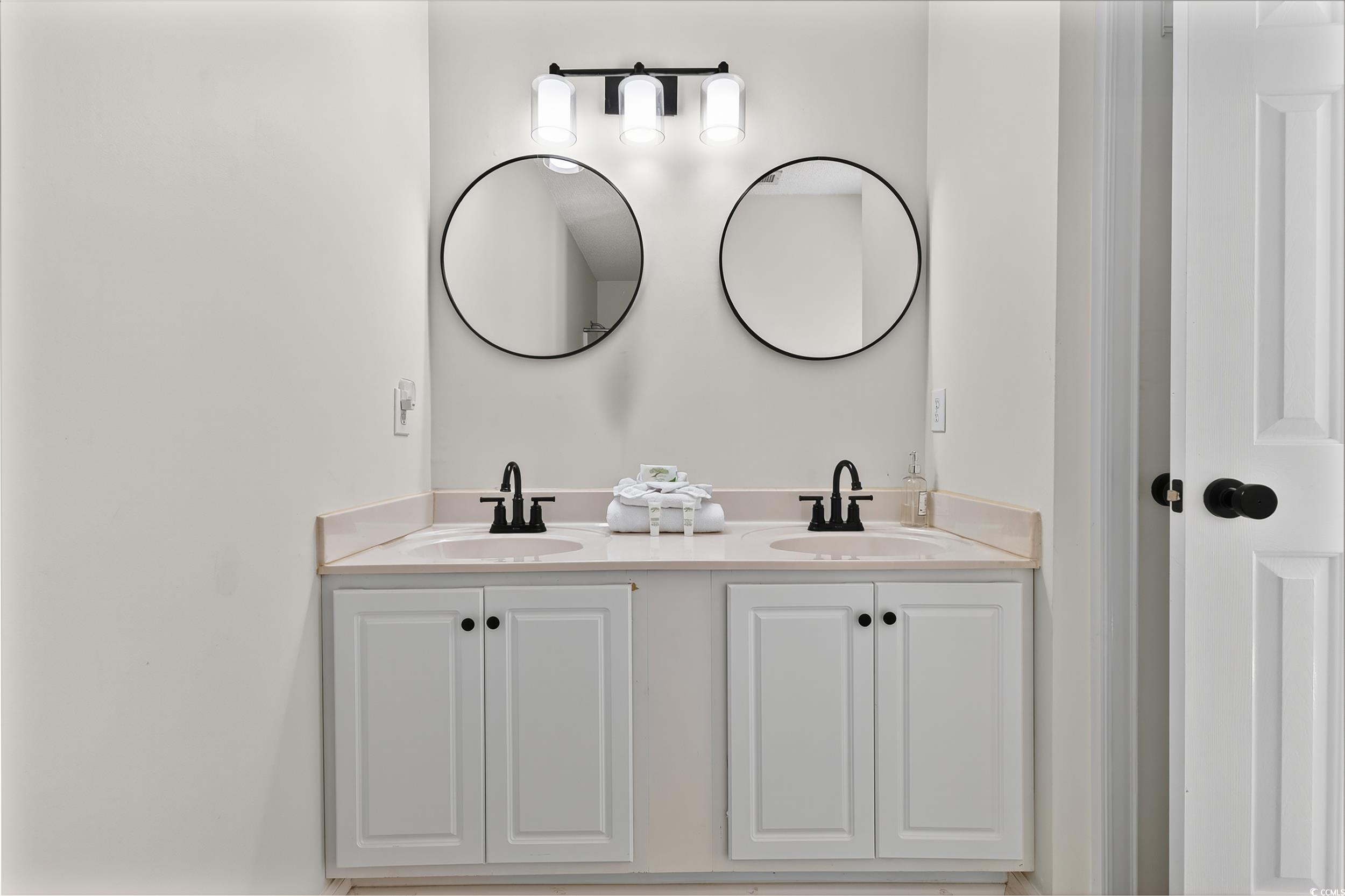 511 22nd Ave. S Property Photo 22