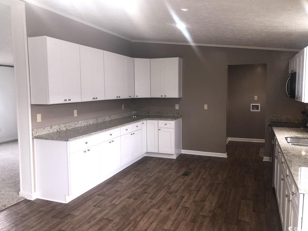 122 Rockdale St. Property Photo 3