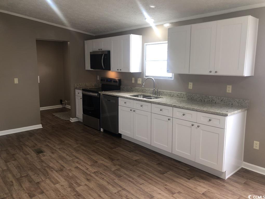 122 Rockdale St. Property Photo 4