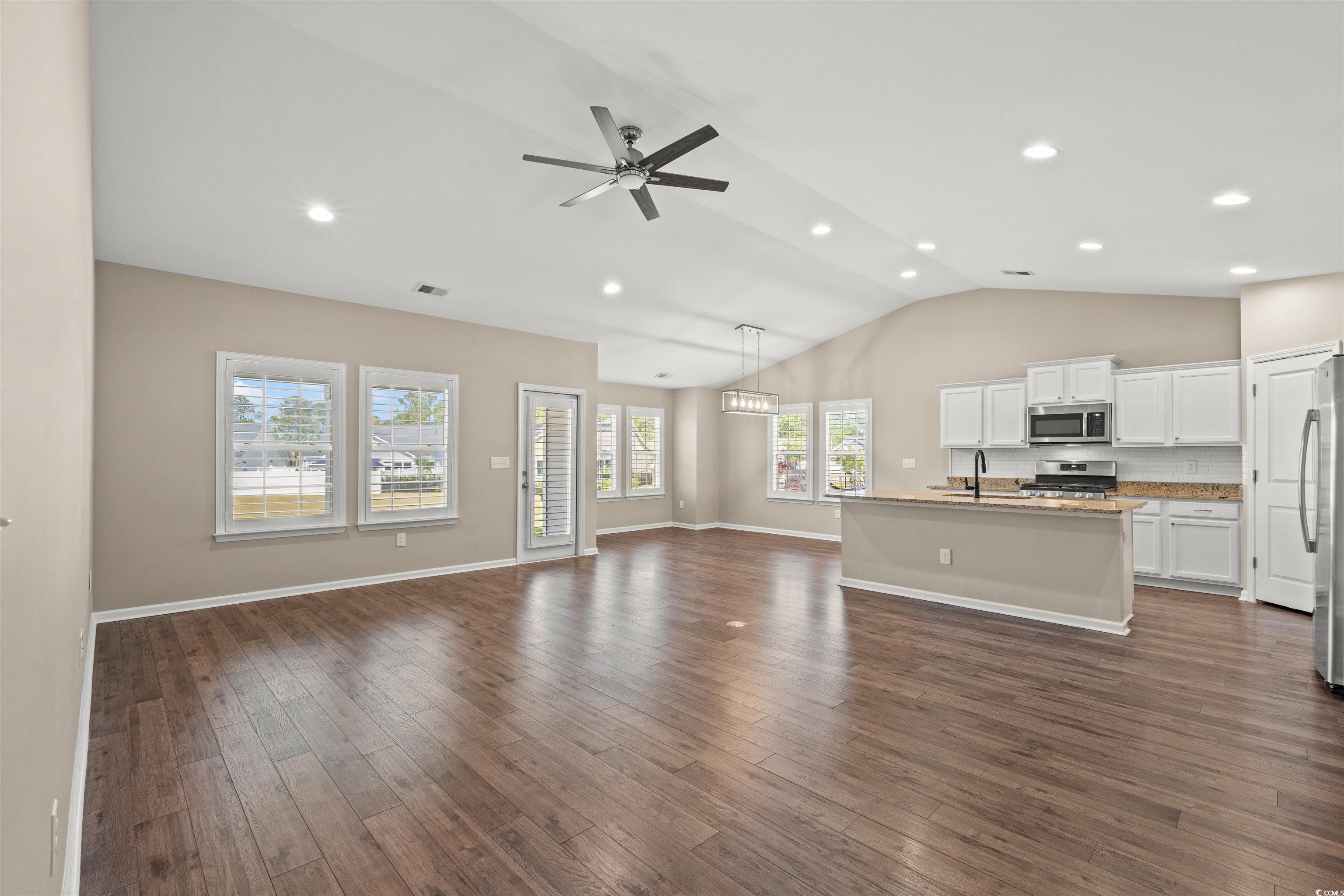 3712 Park Pointe Ave. Property Photo 6