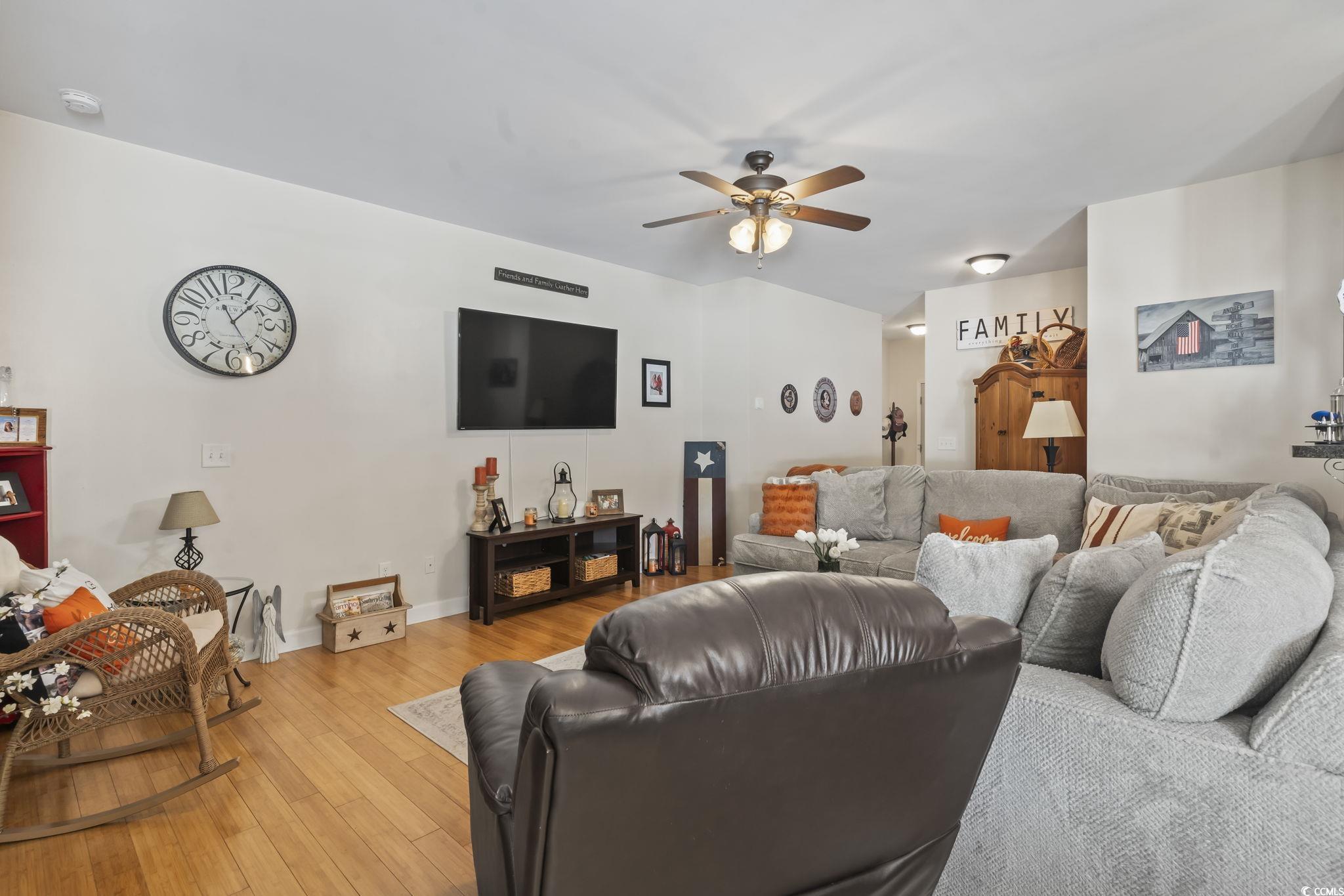 269 White Water Loop Property Photo 5