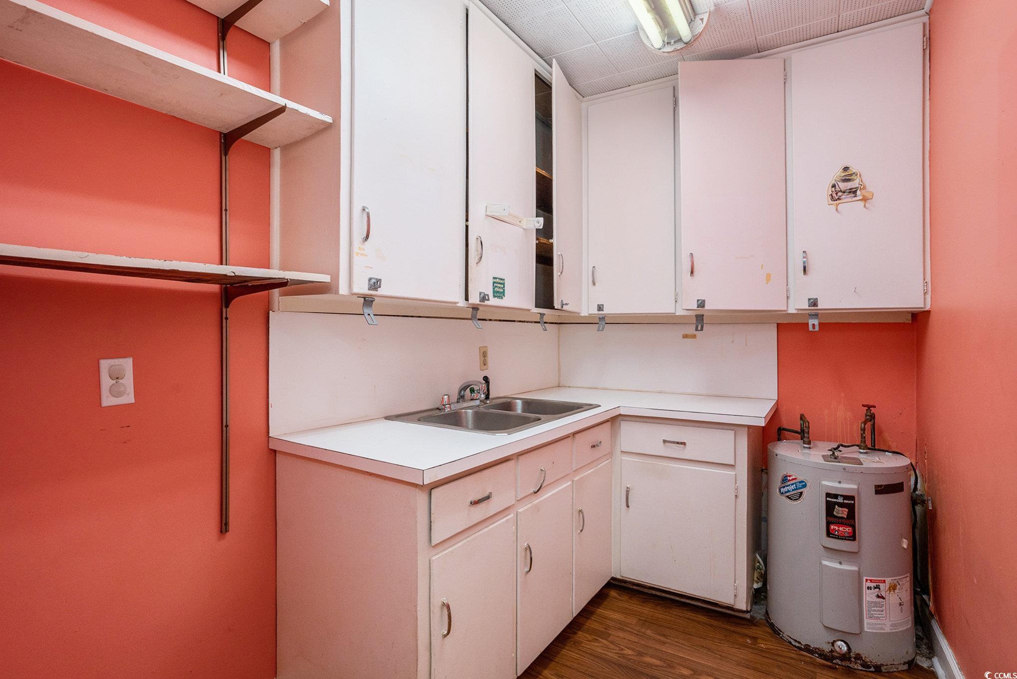 907 Bell St. Property Photo 16