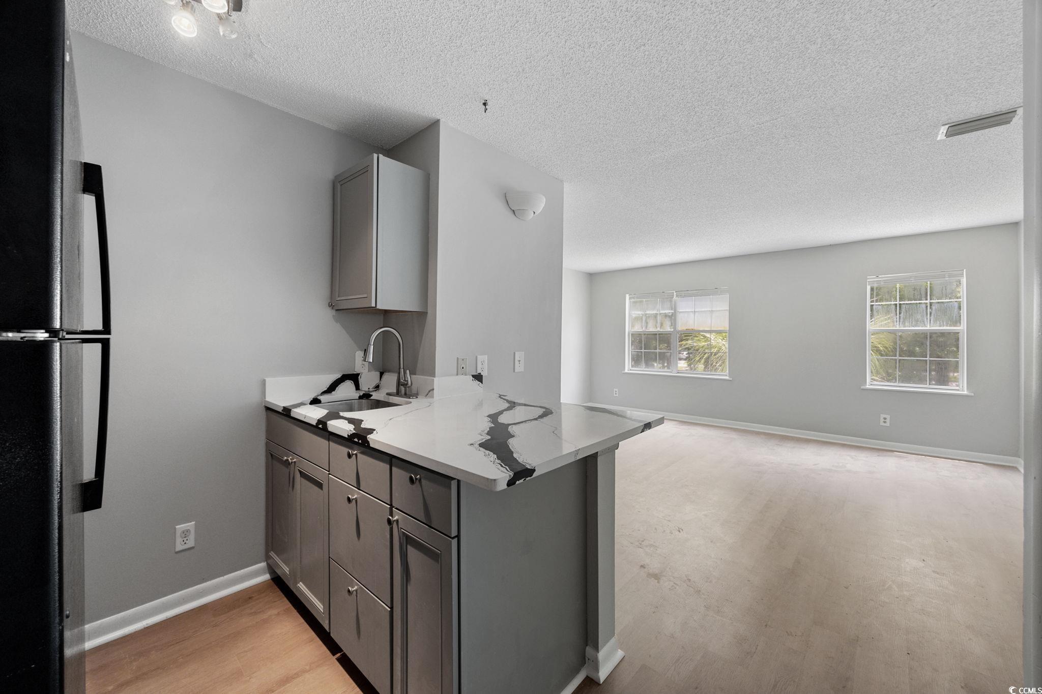 6840 Blue Heron Dr. Property Photo 8