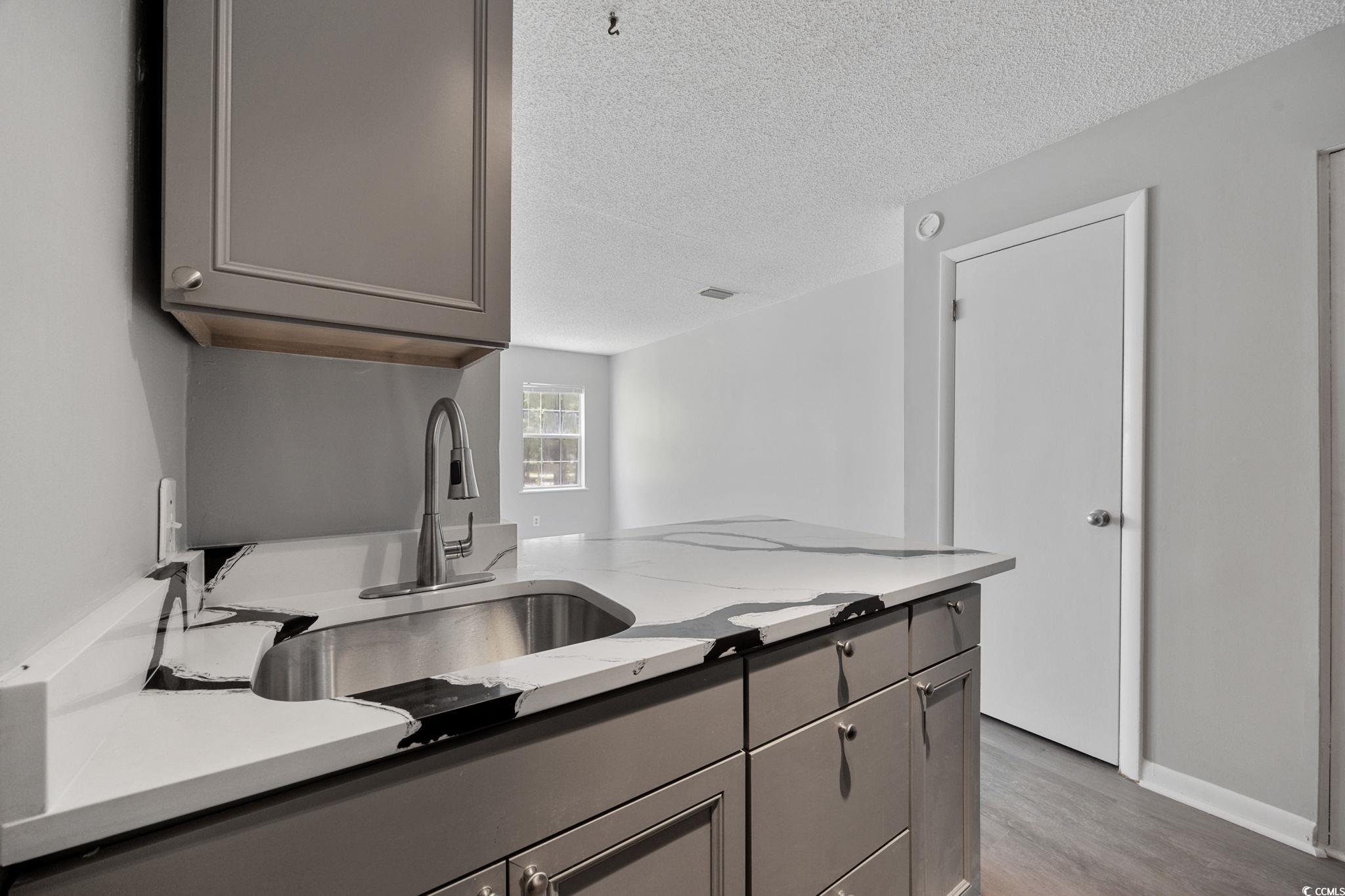 6840 Blue Heron Dr. Property Photo 10