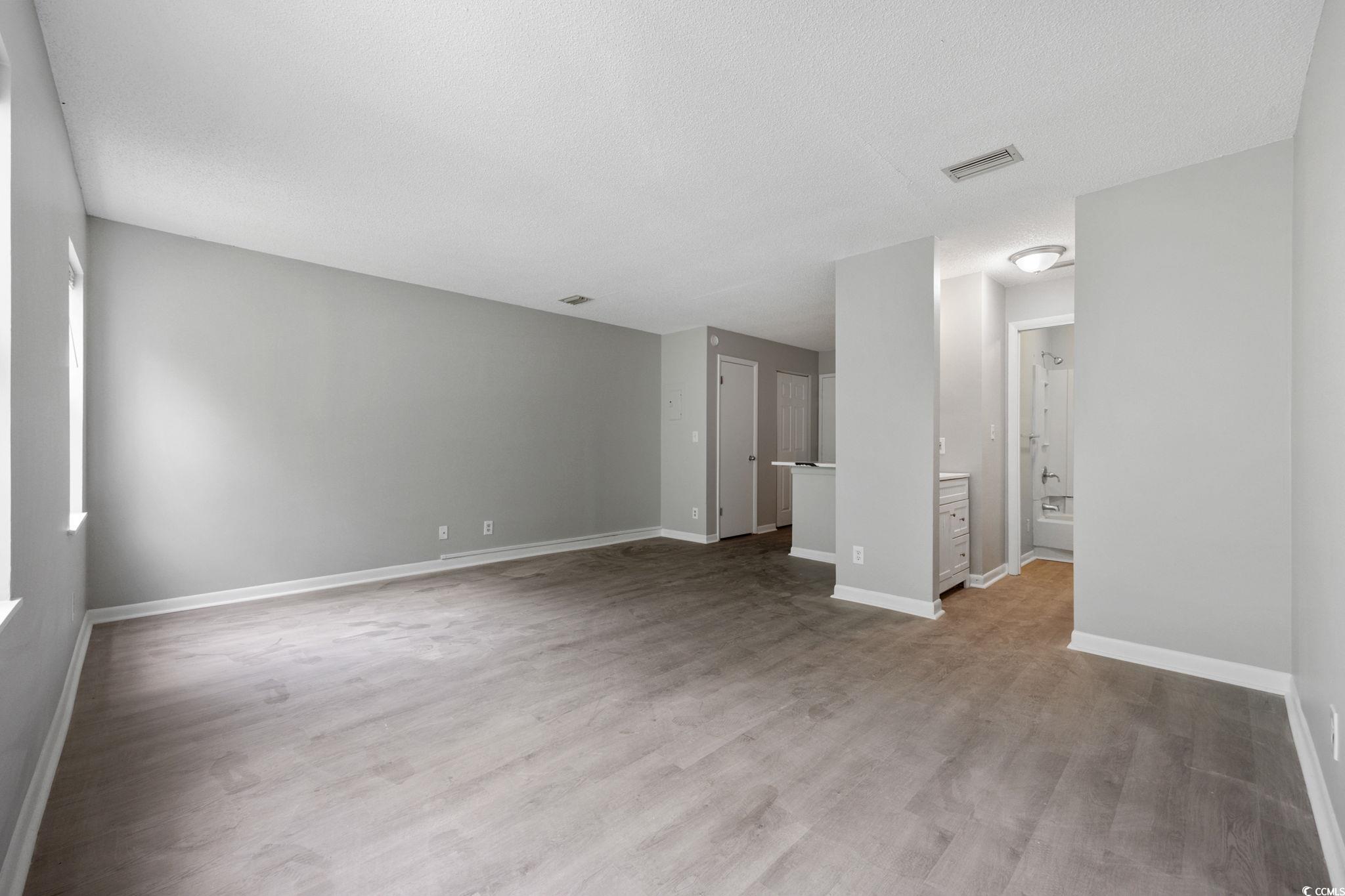 6840 Blue Heron Dr. Property Photo 12