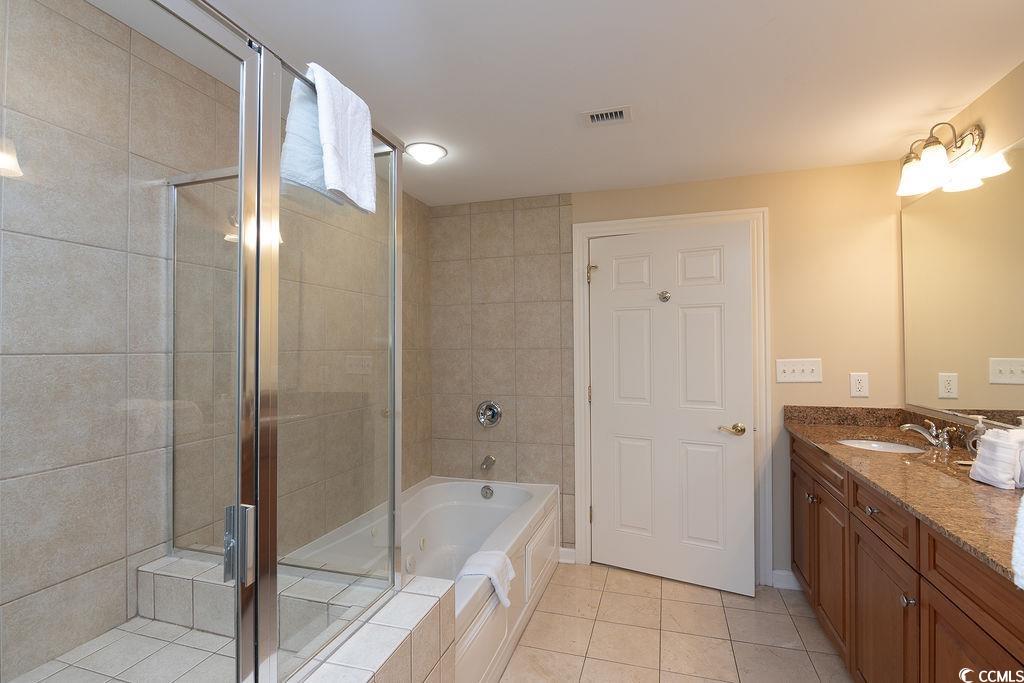 9994 Beach Club Dr. Property Photo 16