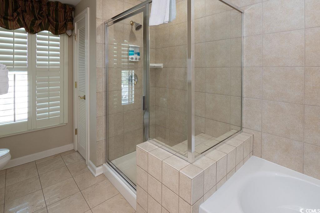 9994 Beach Club Dr. Property Photo 17