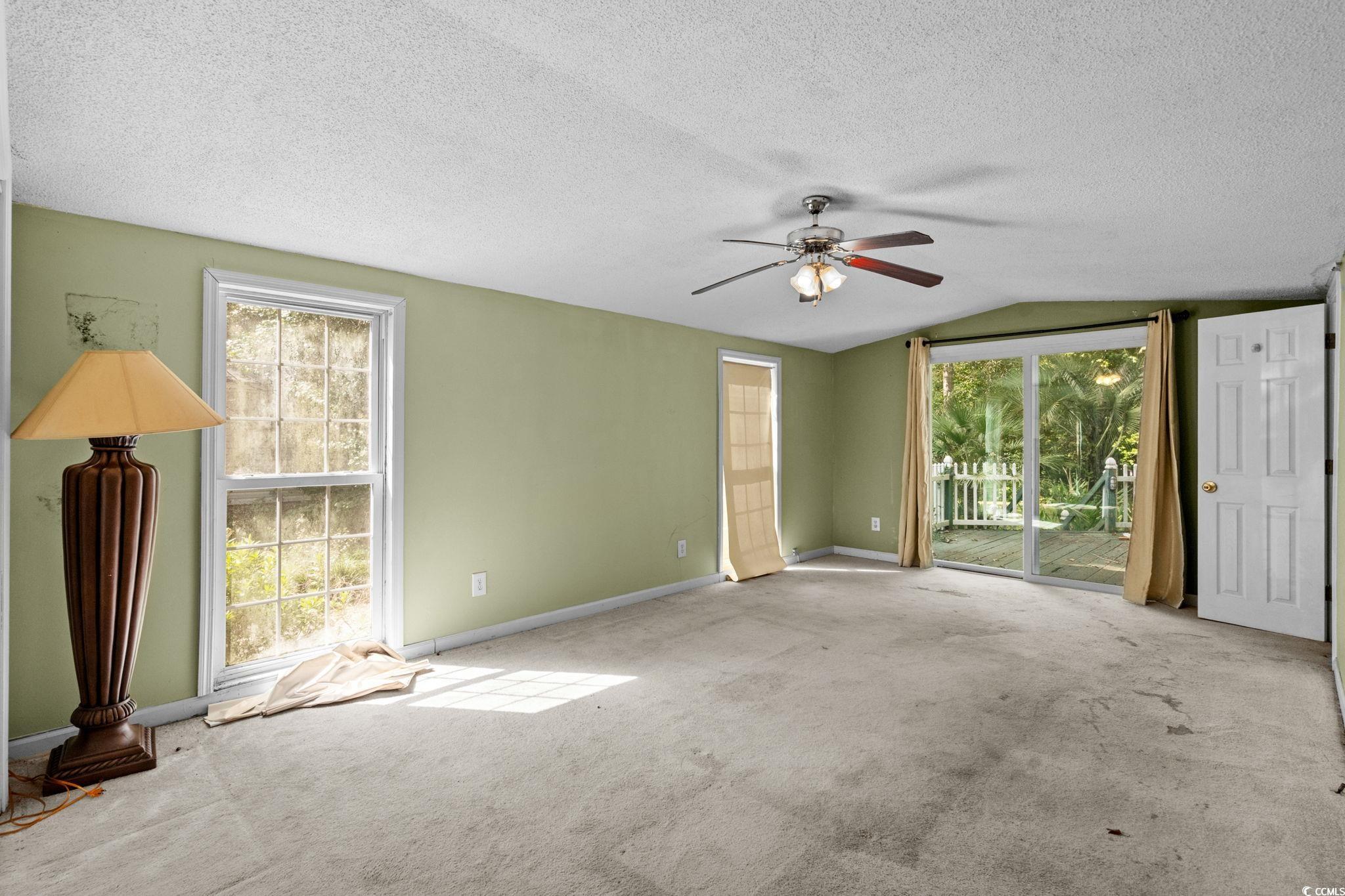9017 Teal Dr. Property Photo 14