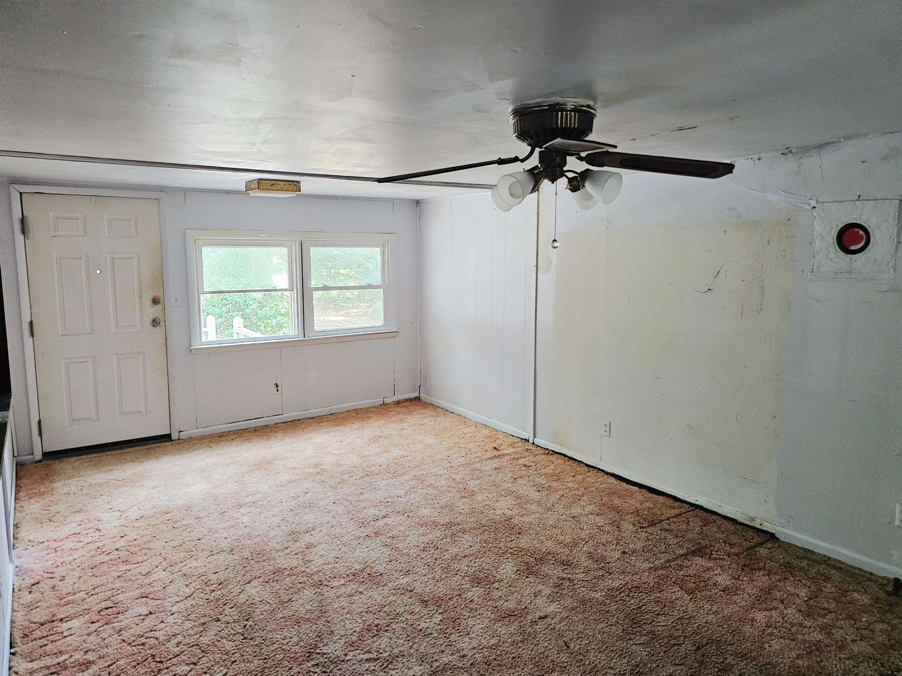 90 Oak Tree St Property Photo 11