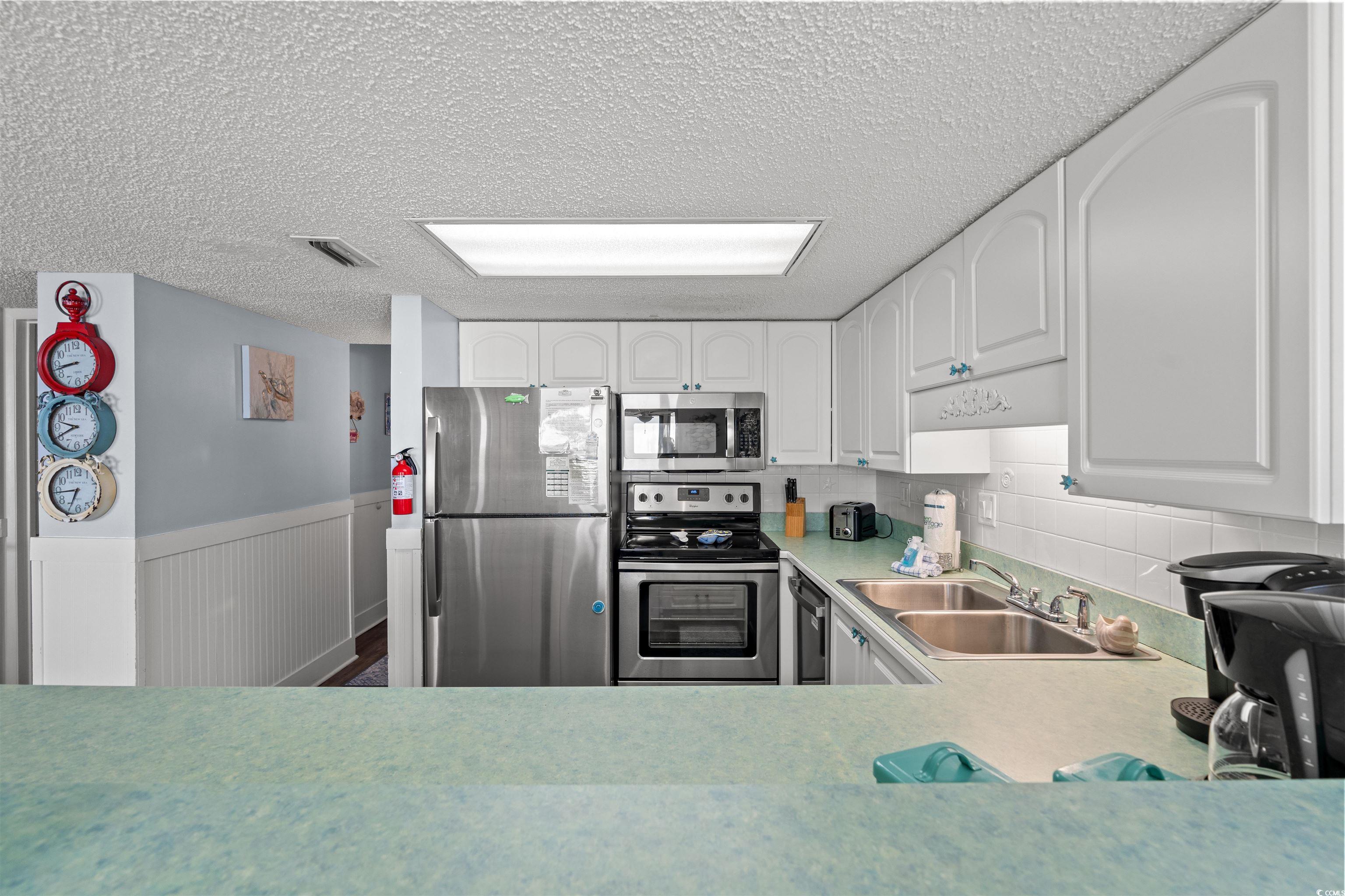 4111 S Ocean Blvd. Property Photo 8