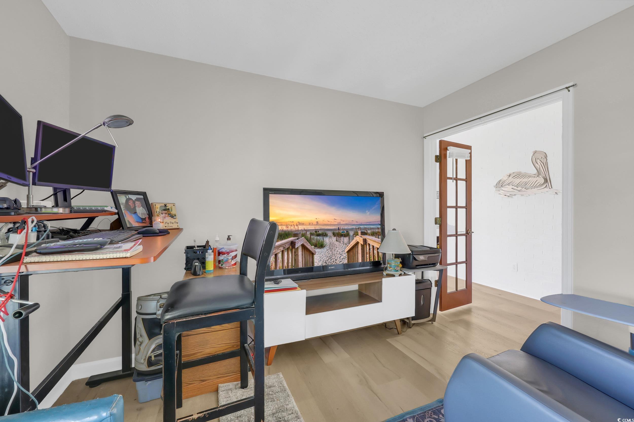 609 Bay St. Property Photo 8