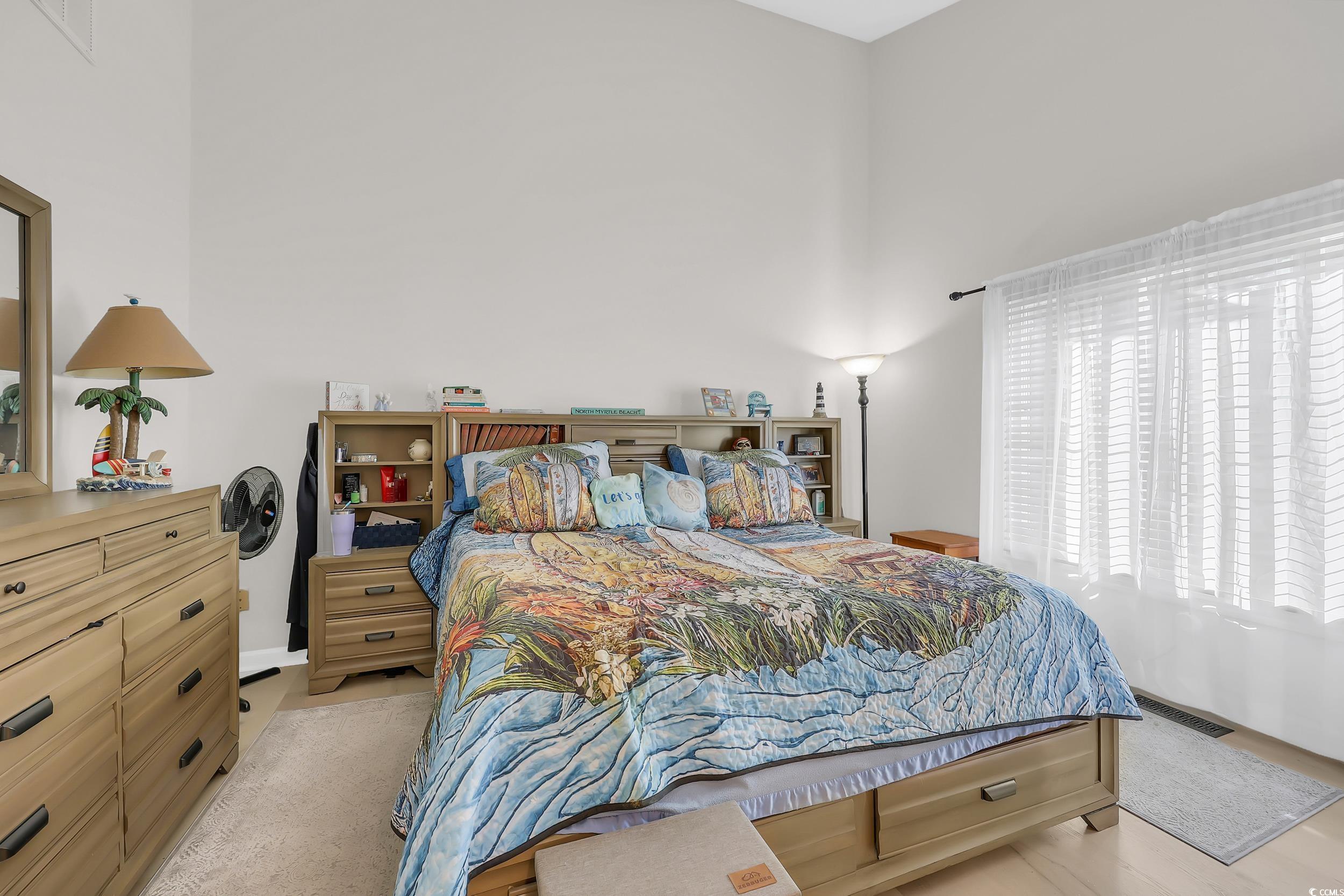 609 Bay St. Property Photo 14