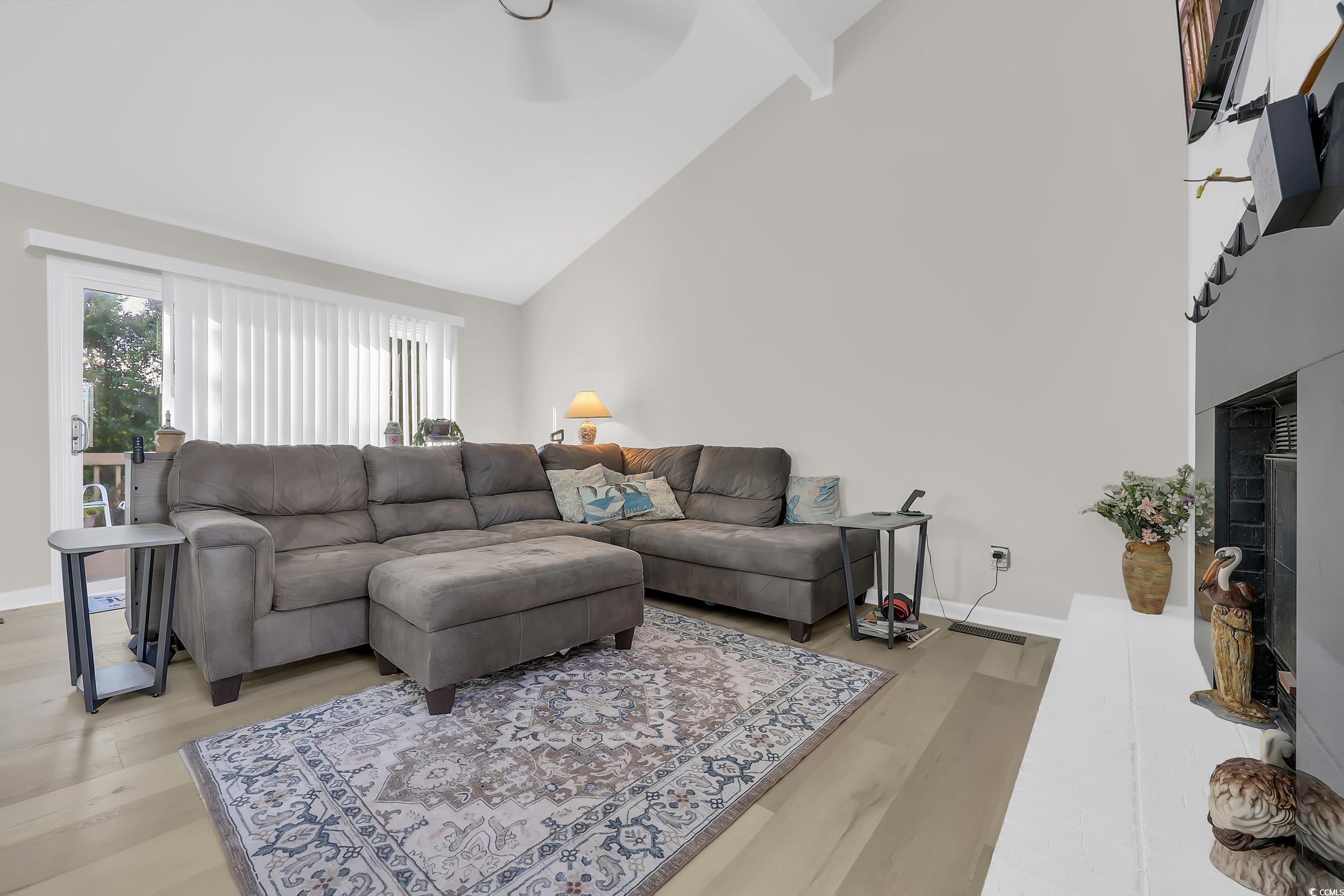 609 Bay St. Property Photo 18