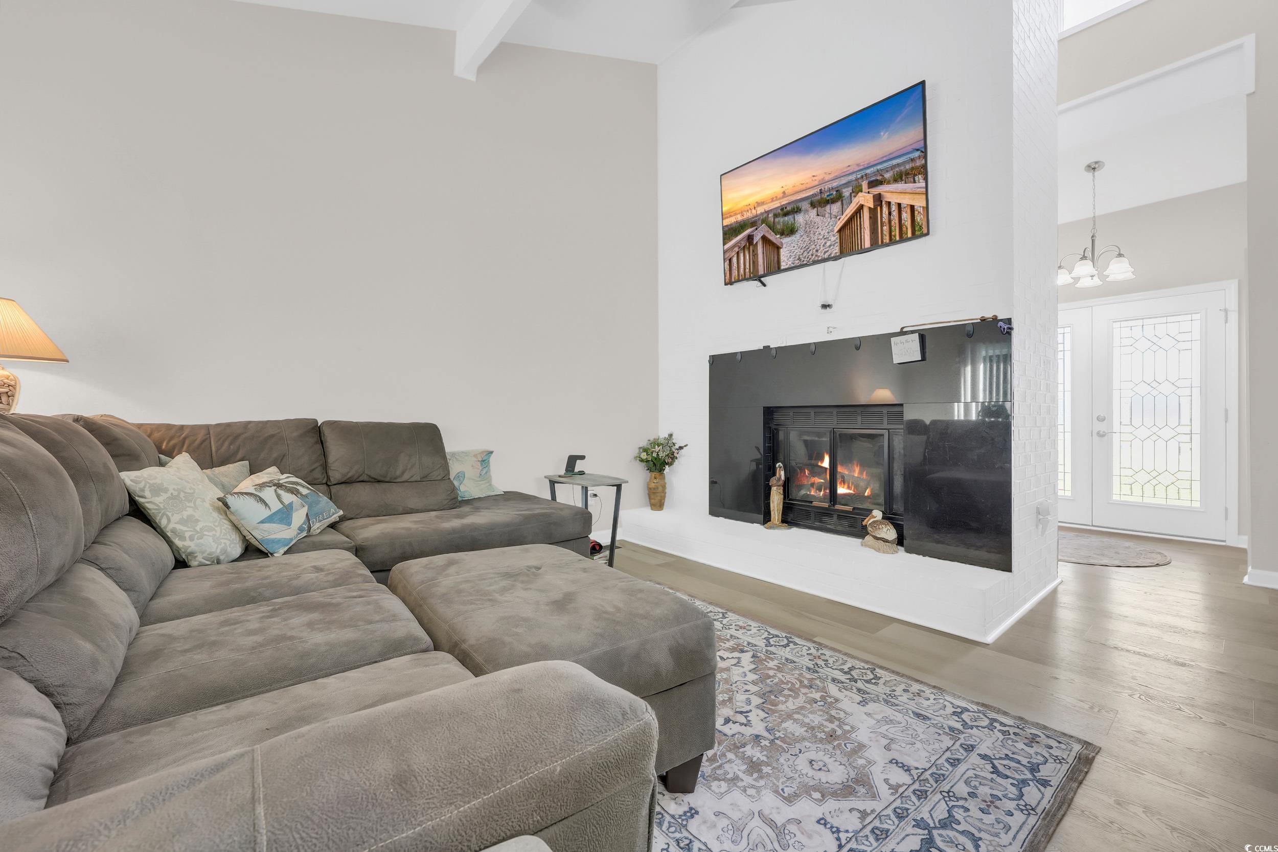 609 Bay St. Property Photo 19