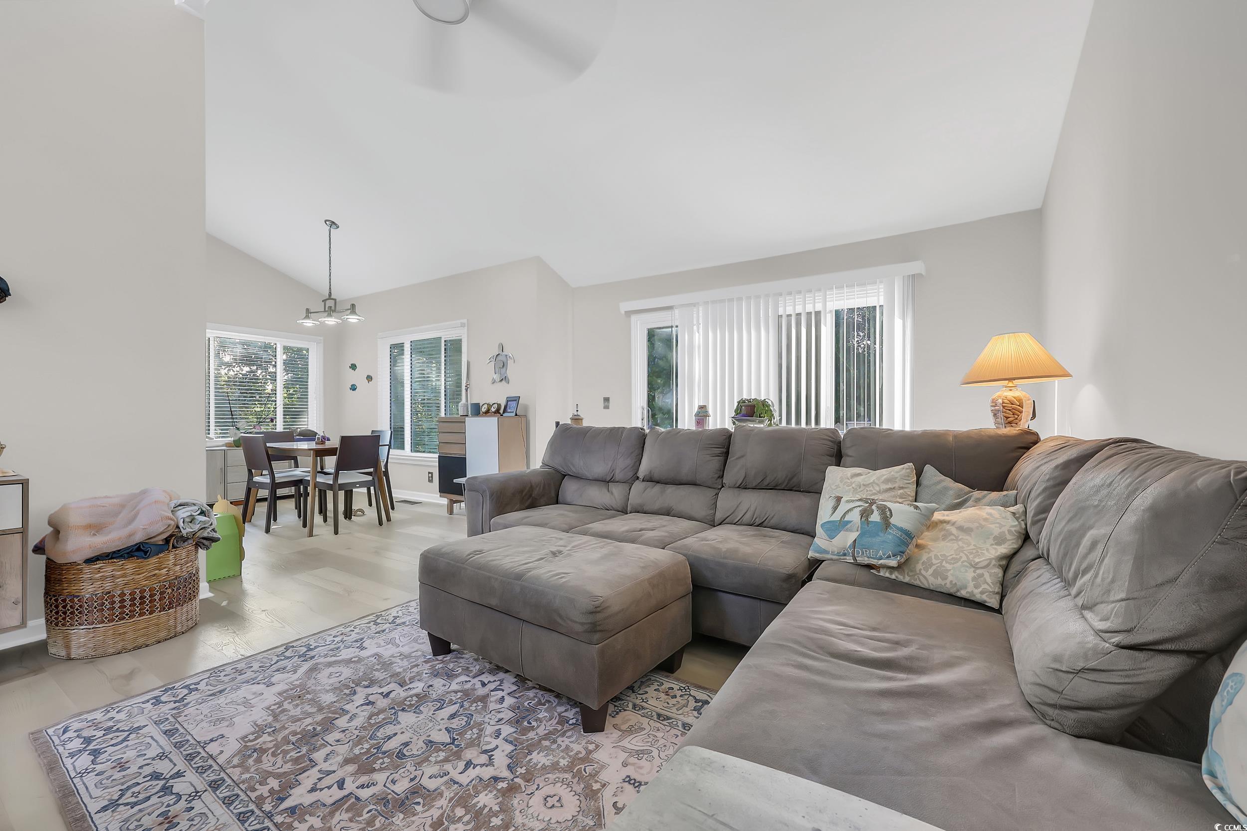 609 Bay St. Property Photo 20