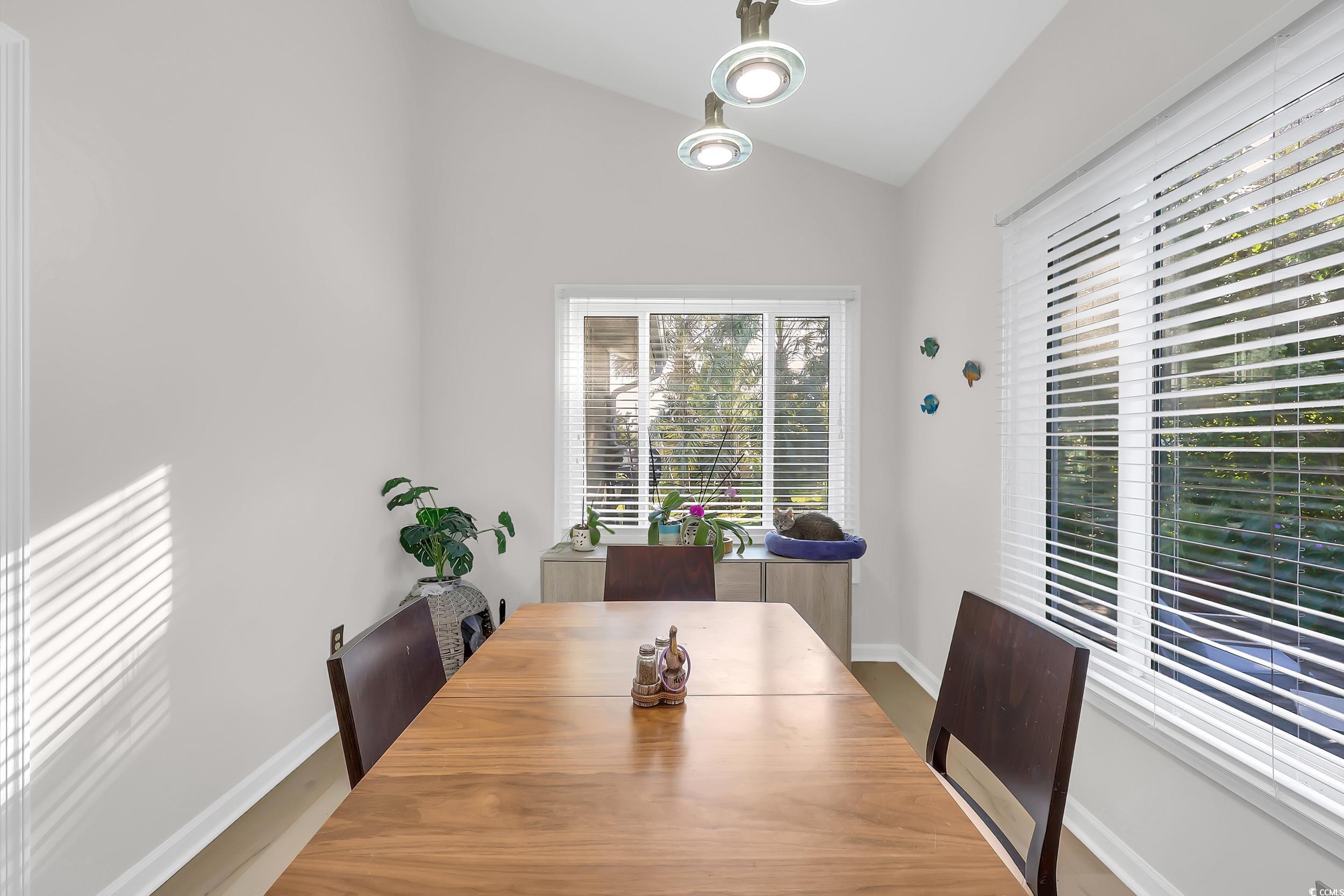 609 Bay St. Property Photo 21