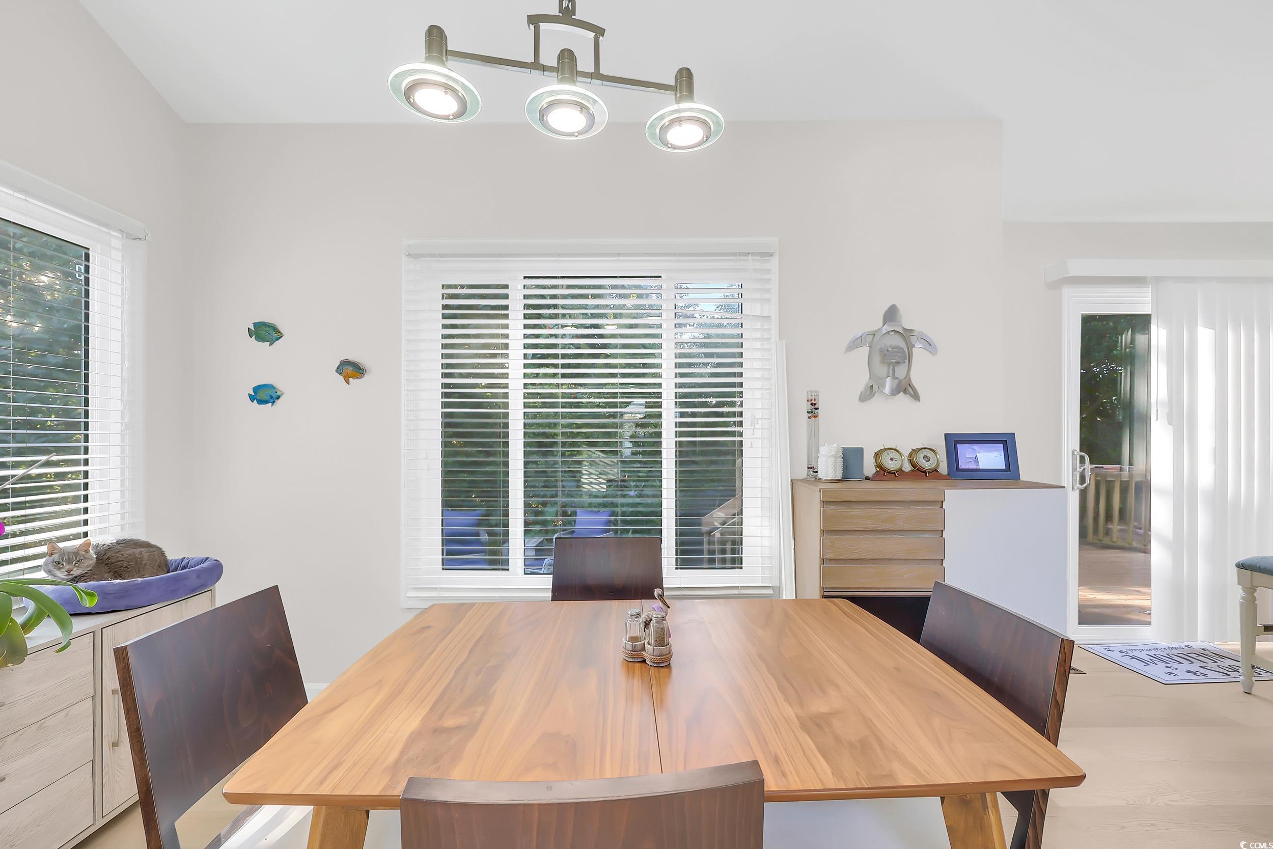 609 Bay St. Property Photo 22