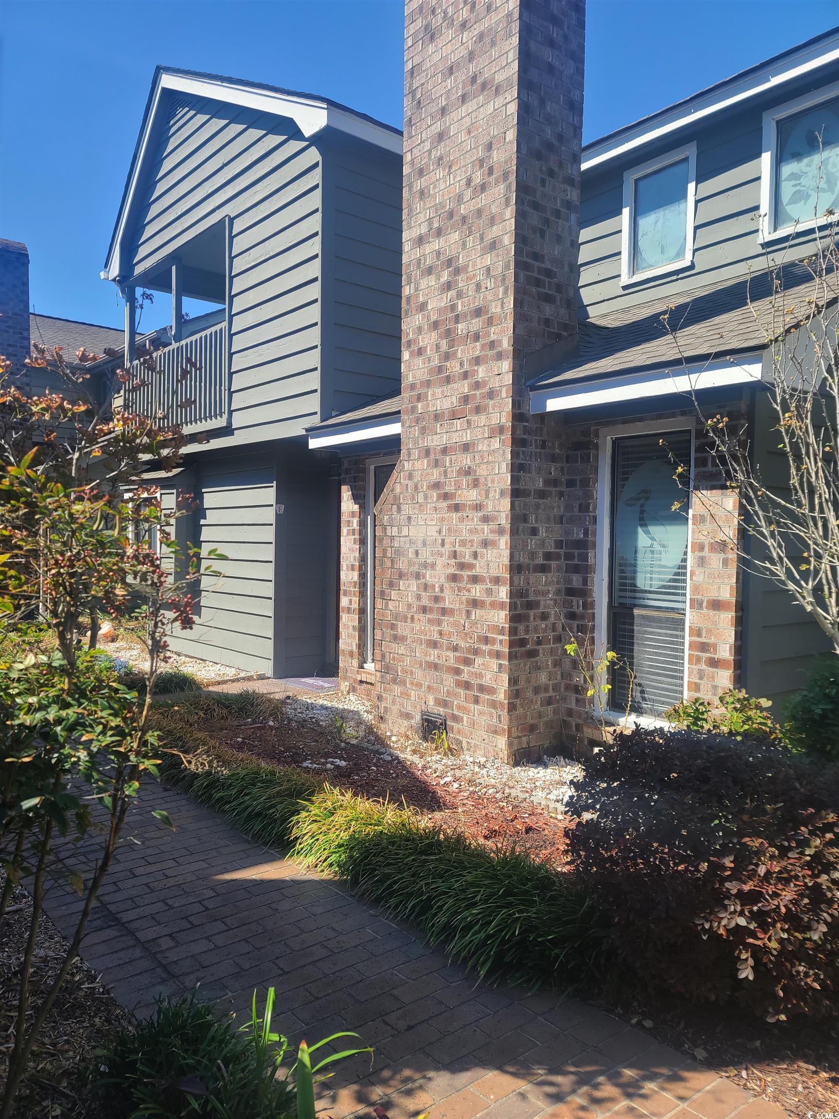 701 11th Ave. S Property Photo 1