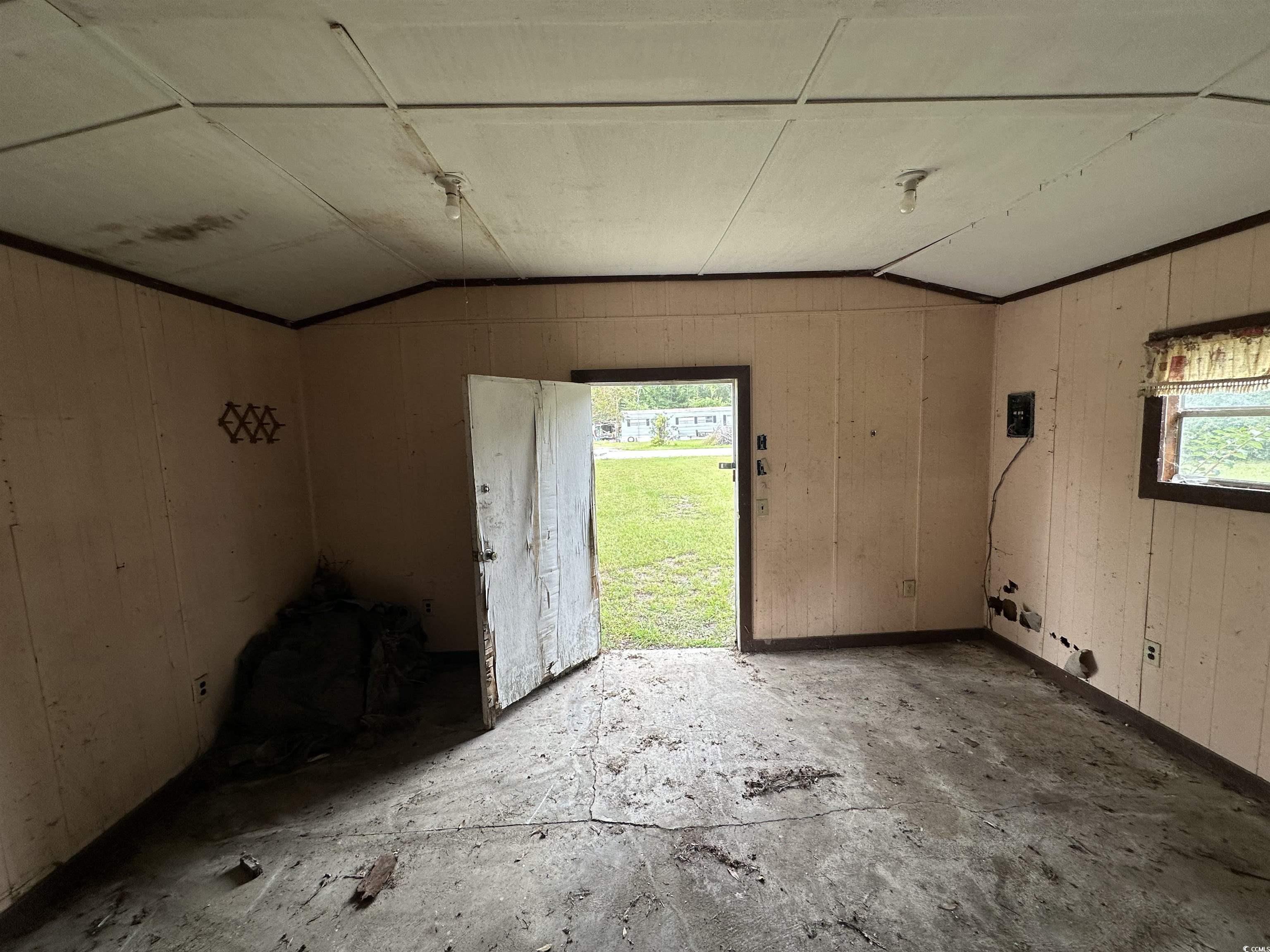 11185 Old Pee Dee Rd. Property Photo 3
