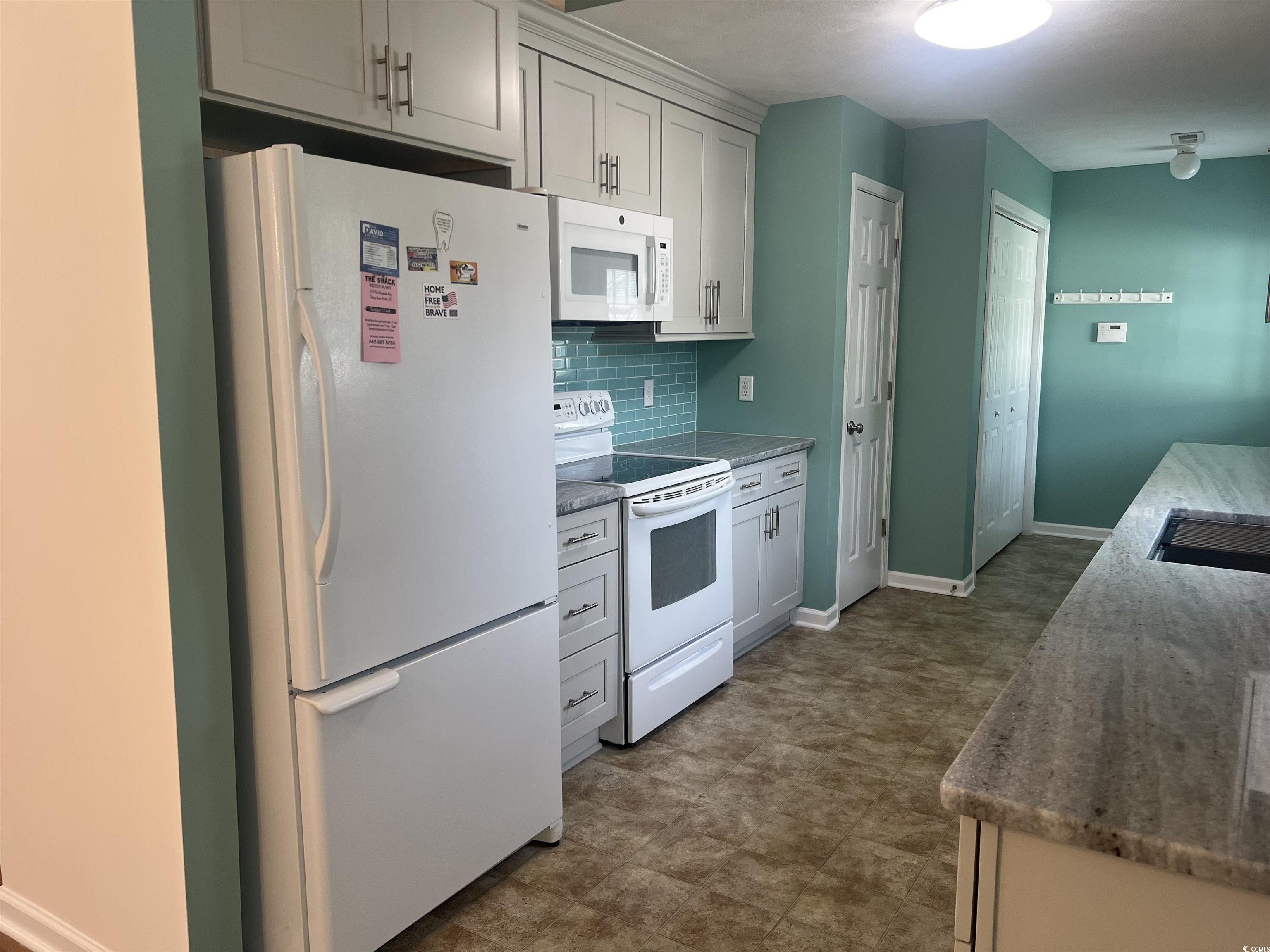 454 Sean River Rd. Property Photo 7