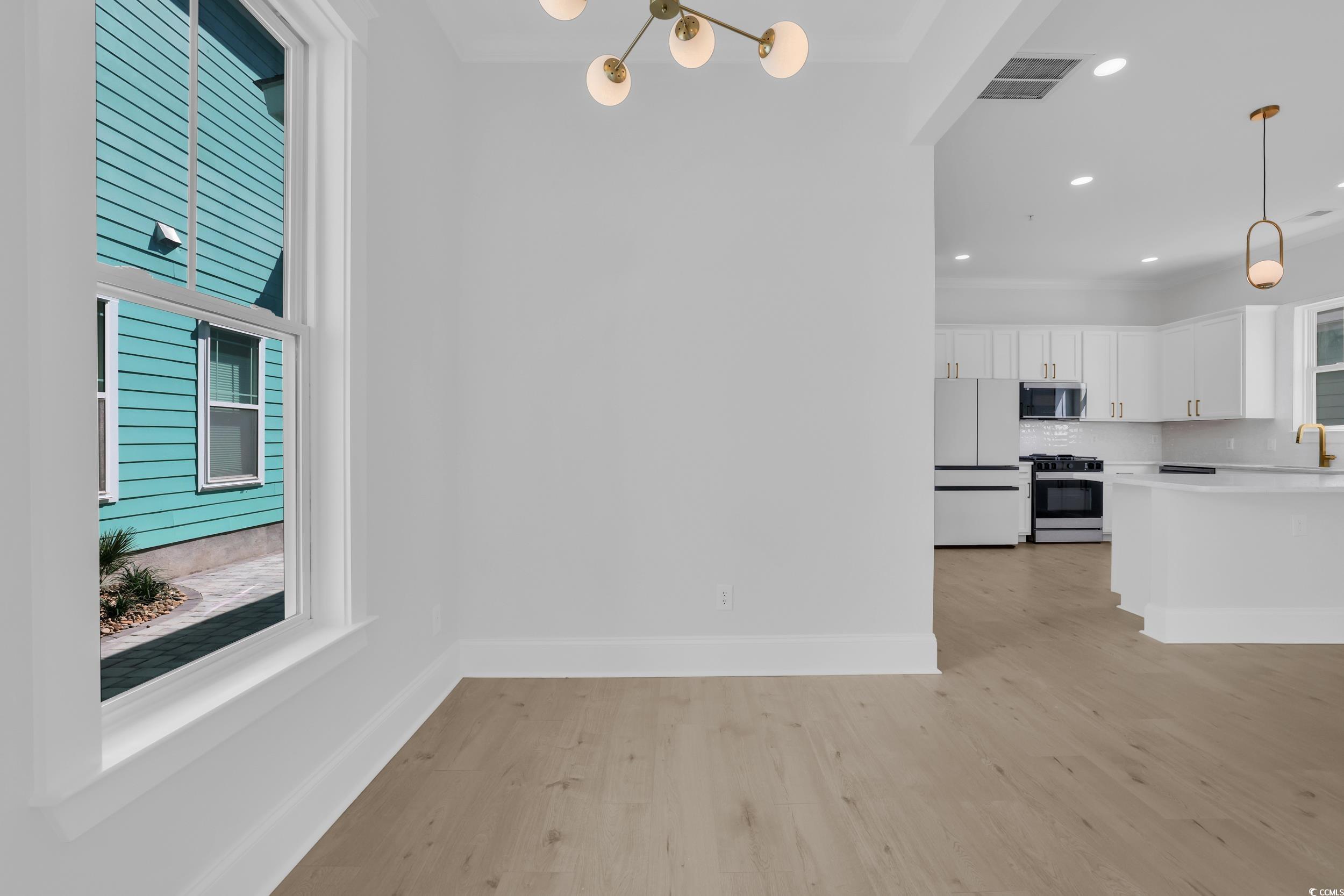 3385 Pampas Dr. Property Photo 6