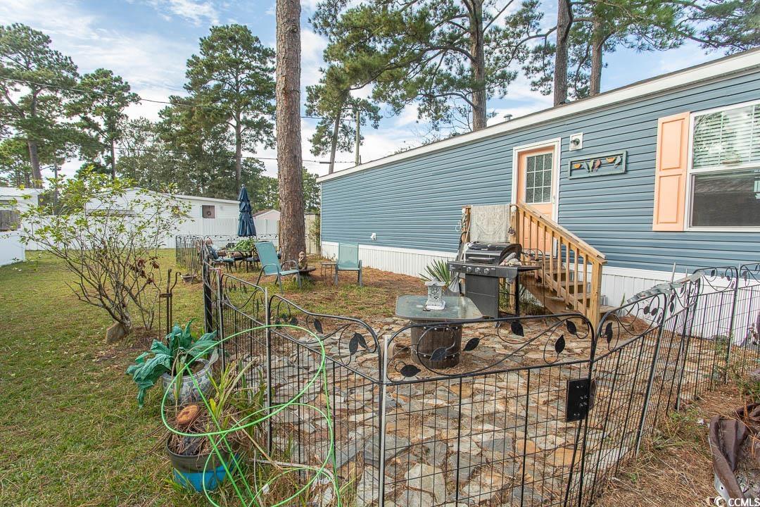 2737 Capricorn Dr. Property Photo 4