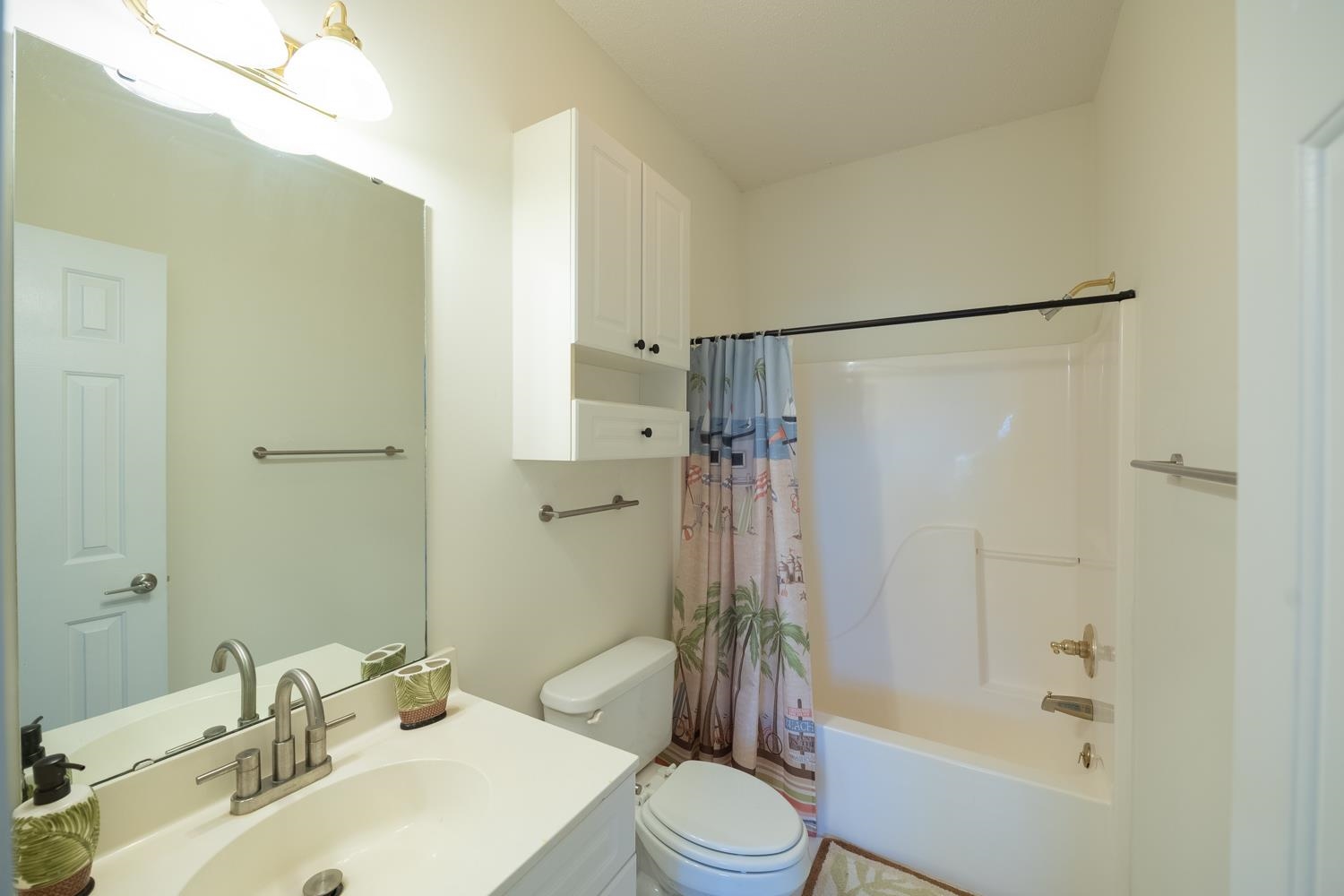 670 Riverwalk Dr. Property Photo 16