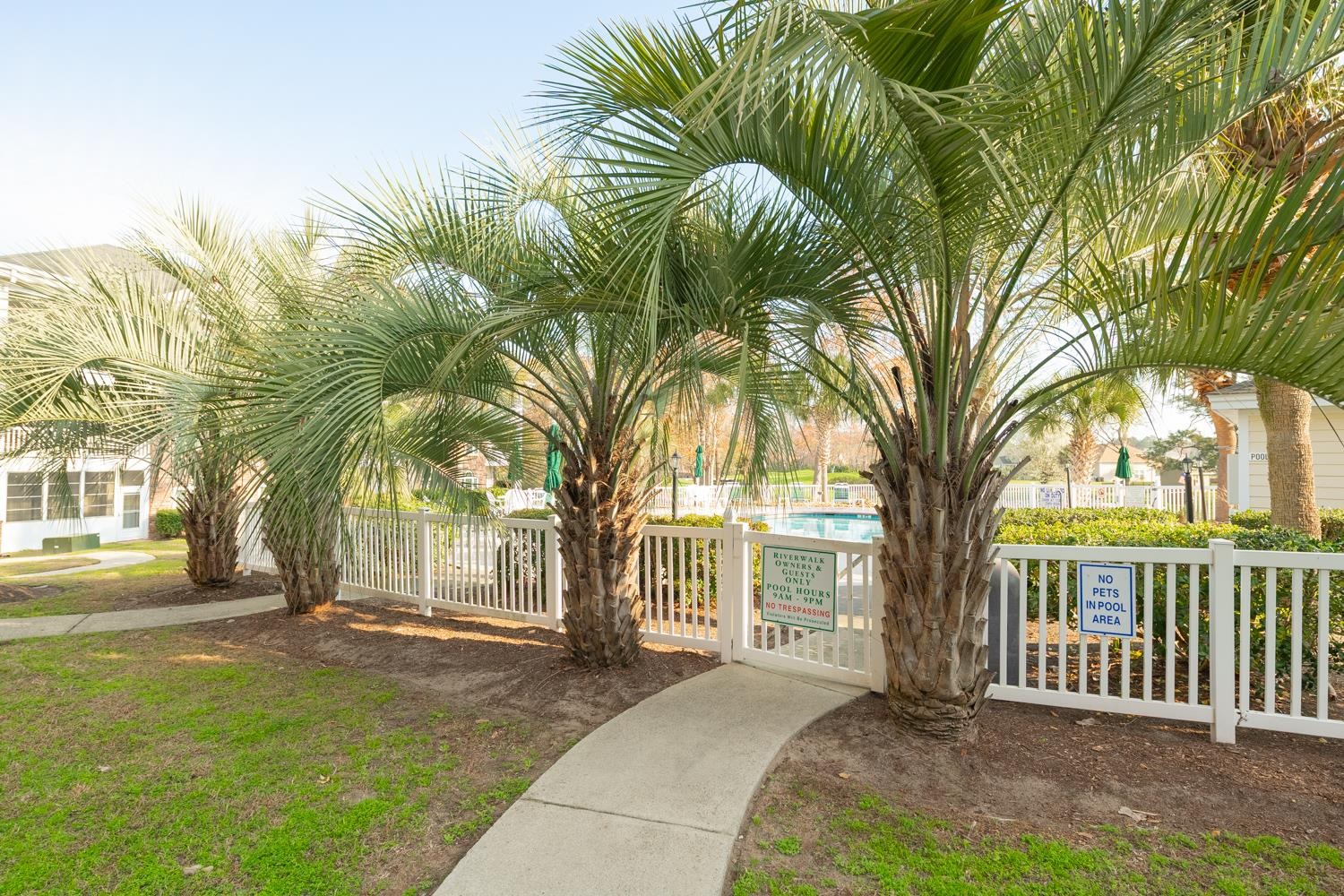 670 Riverwalk Dr. Property Photo 29