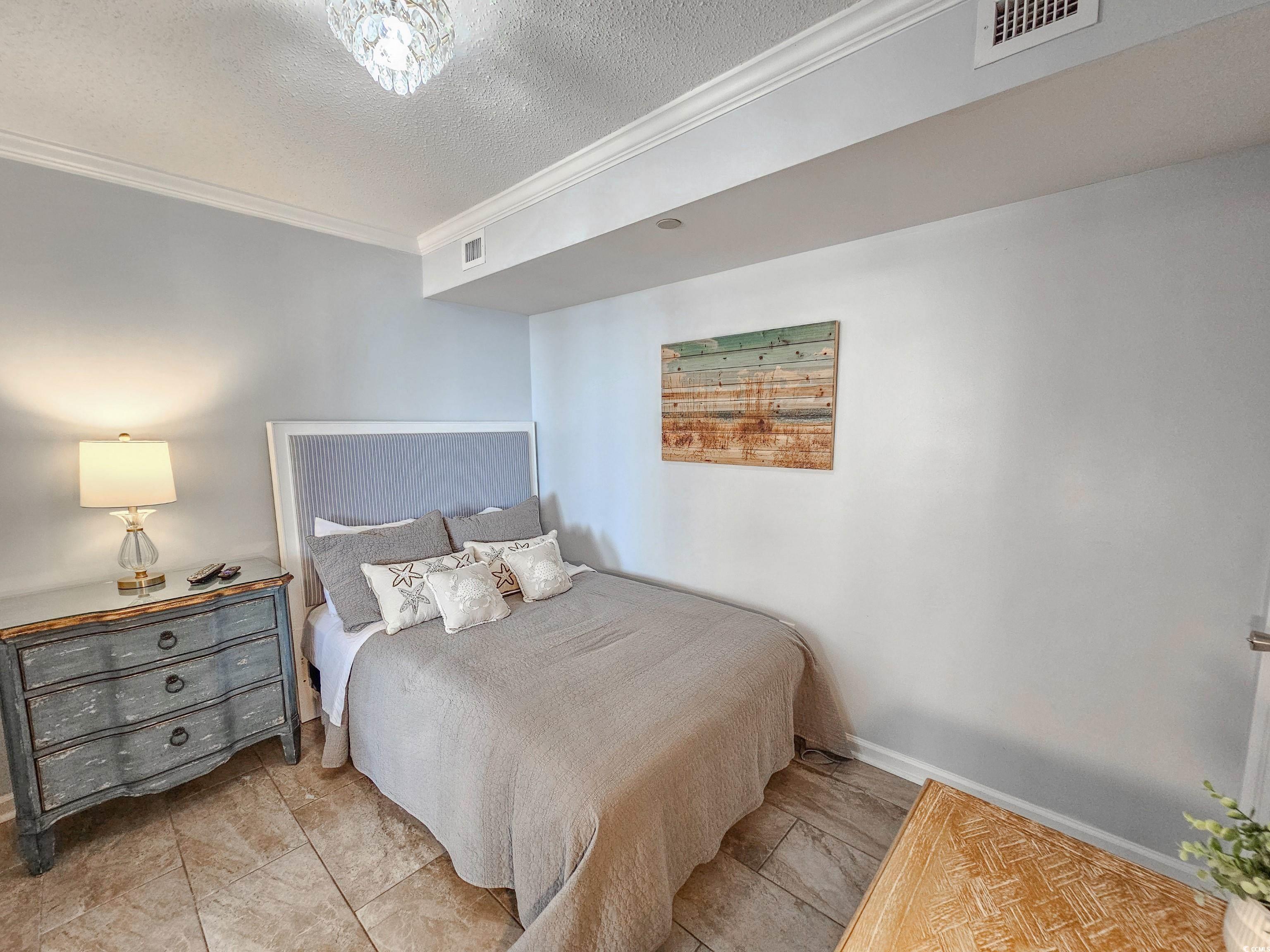 8560 Queensway Blvd. Property Photo 37