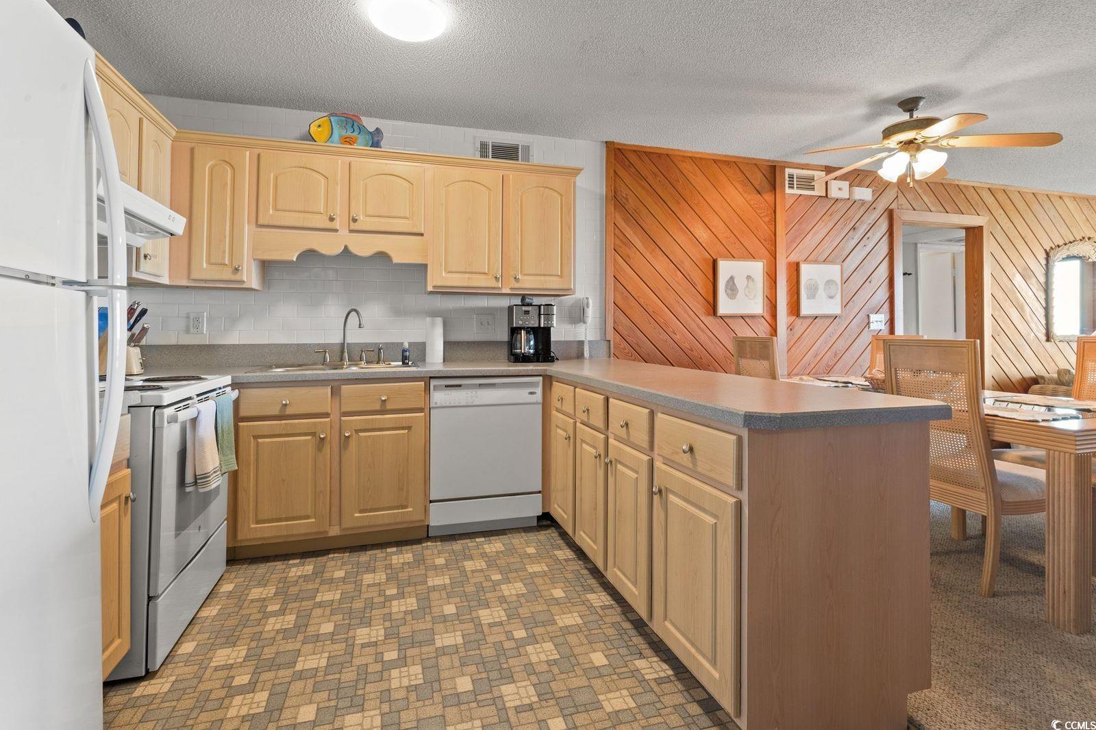 1806 N Ocean Blvd. Property Photo 9