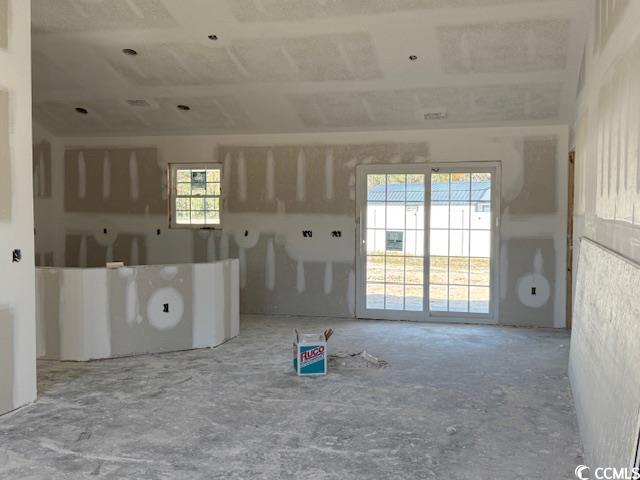 400 Owens Ln. Property Photo 3