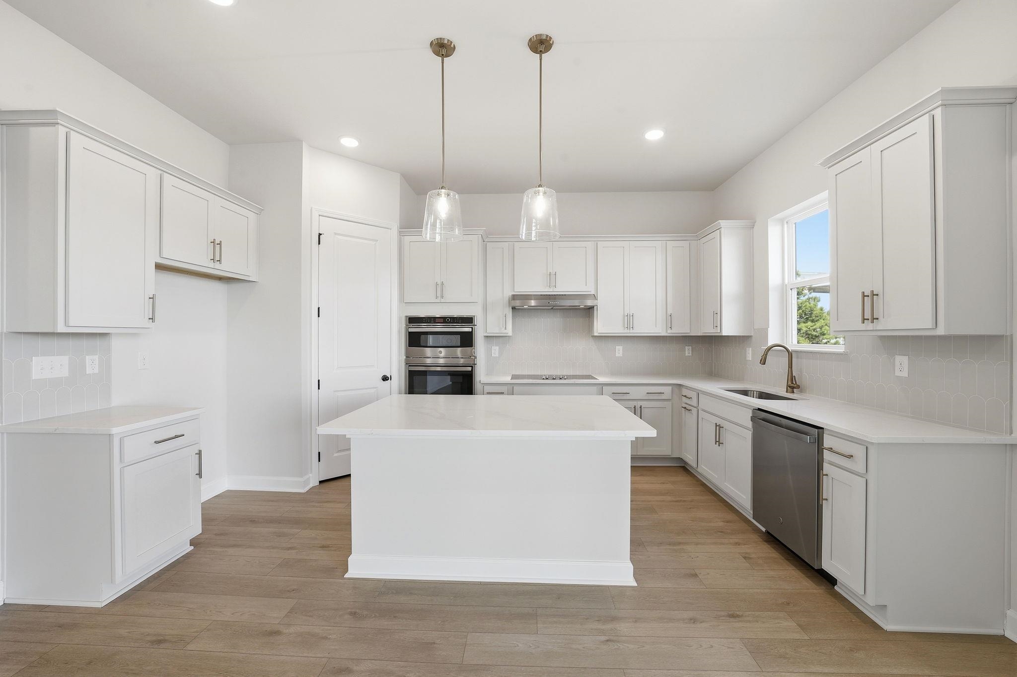 1008 Triton Ave. Property Photo 16