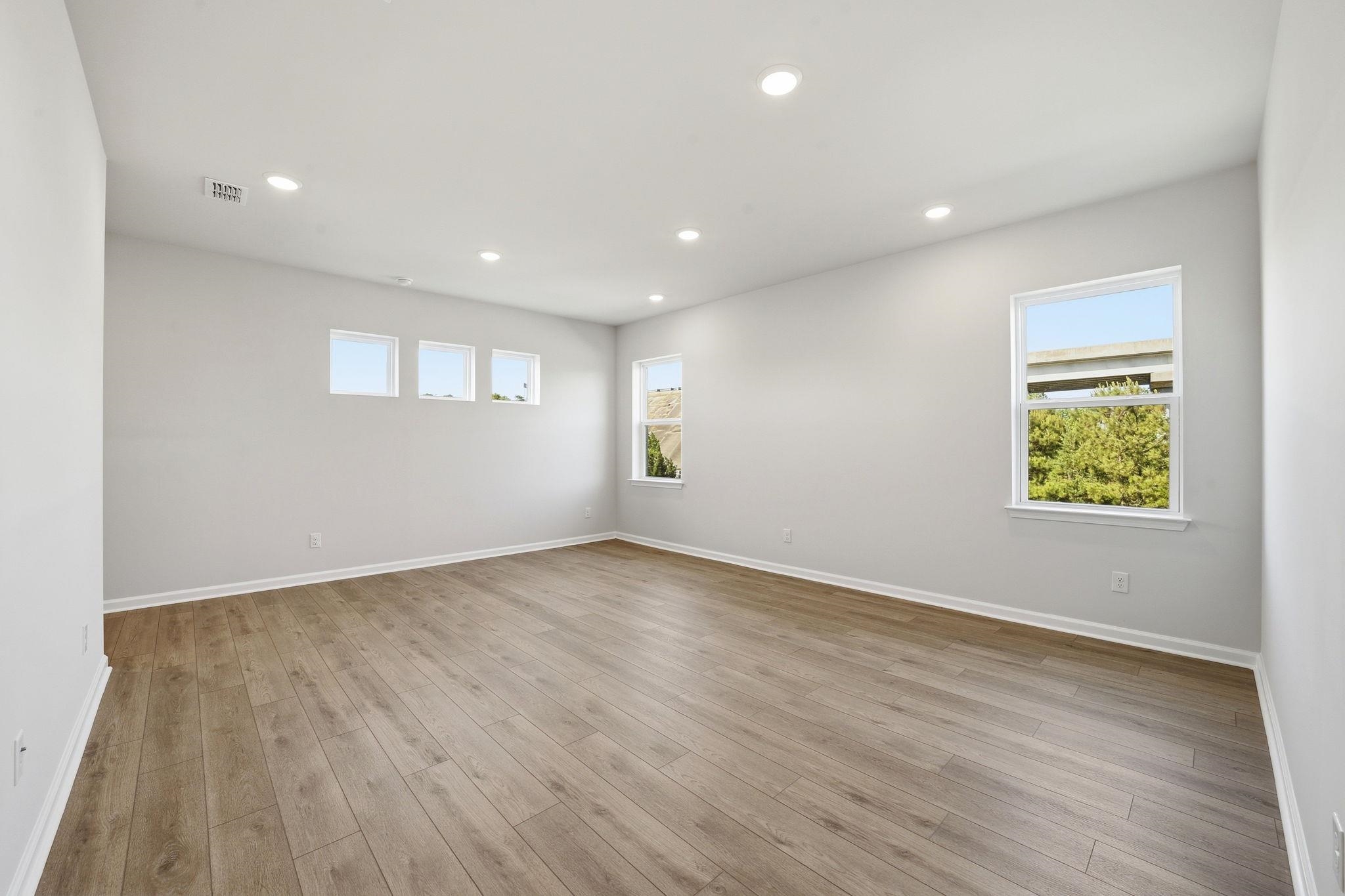 1008 Triton Ave. Property Photo 19