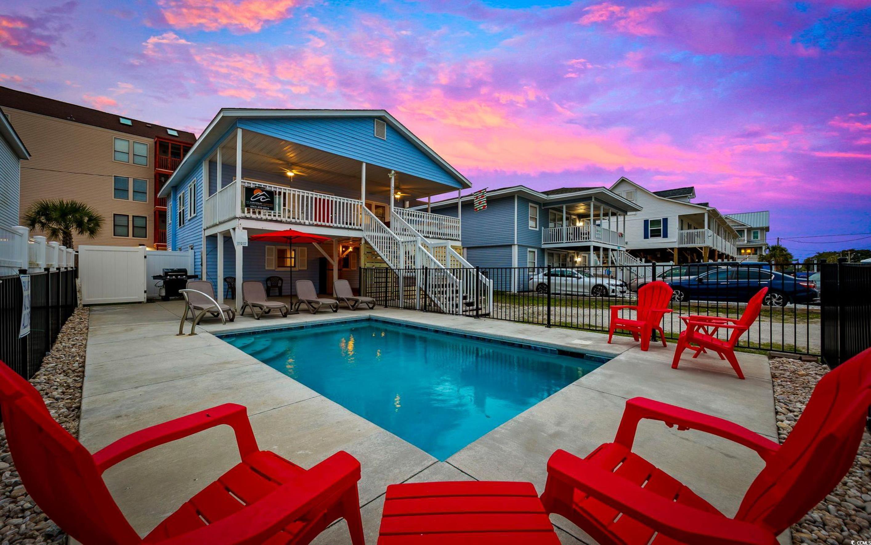 213 30th Ave. N Property Photo 1