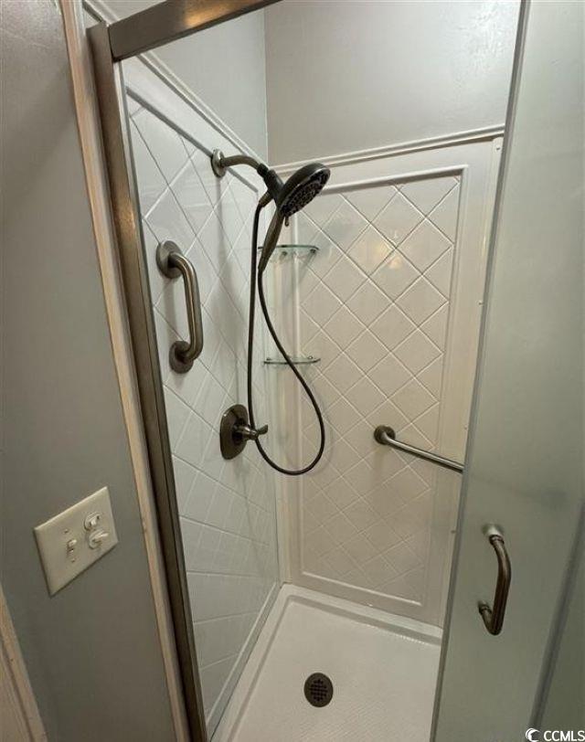 1600 Maple Dr. Property Photo 12