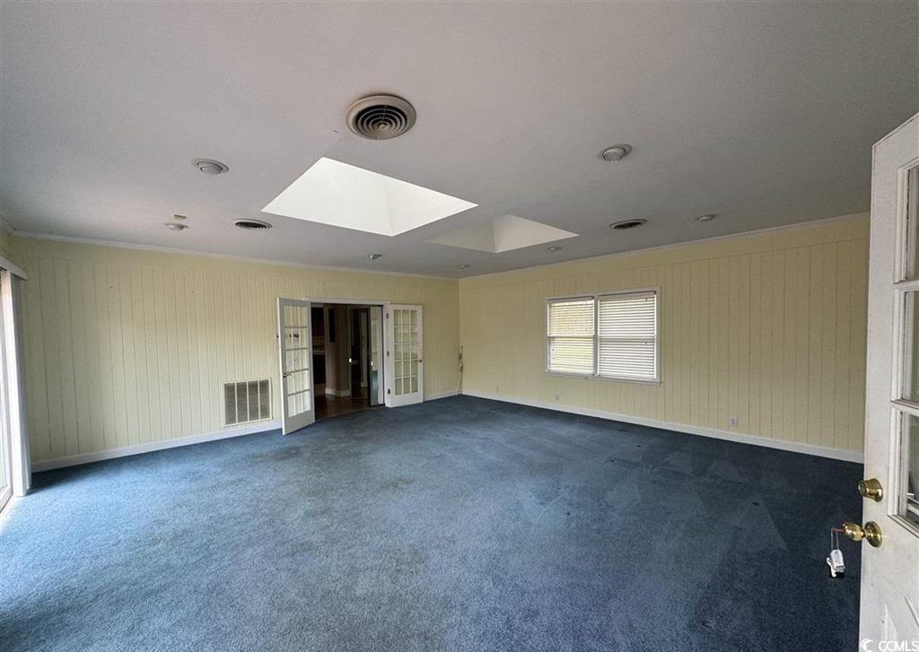 1600 Maple Dr. Property Photo 14