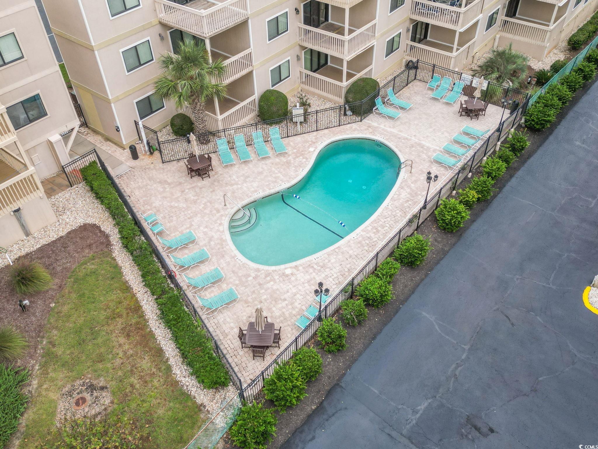 9661 Shore Dr. Property Photo 6