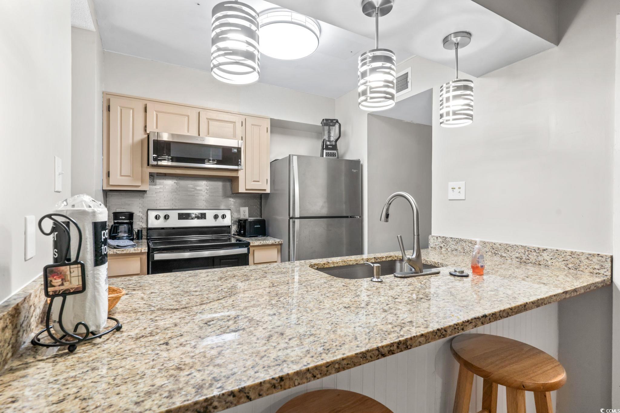9661 Shore Dr. Property Photo 16