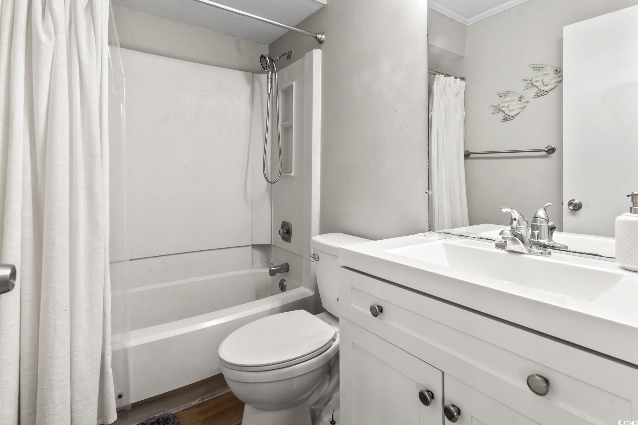 9661 Shore Dr. Property Photo 28
