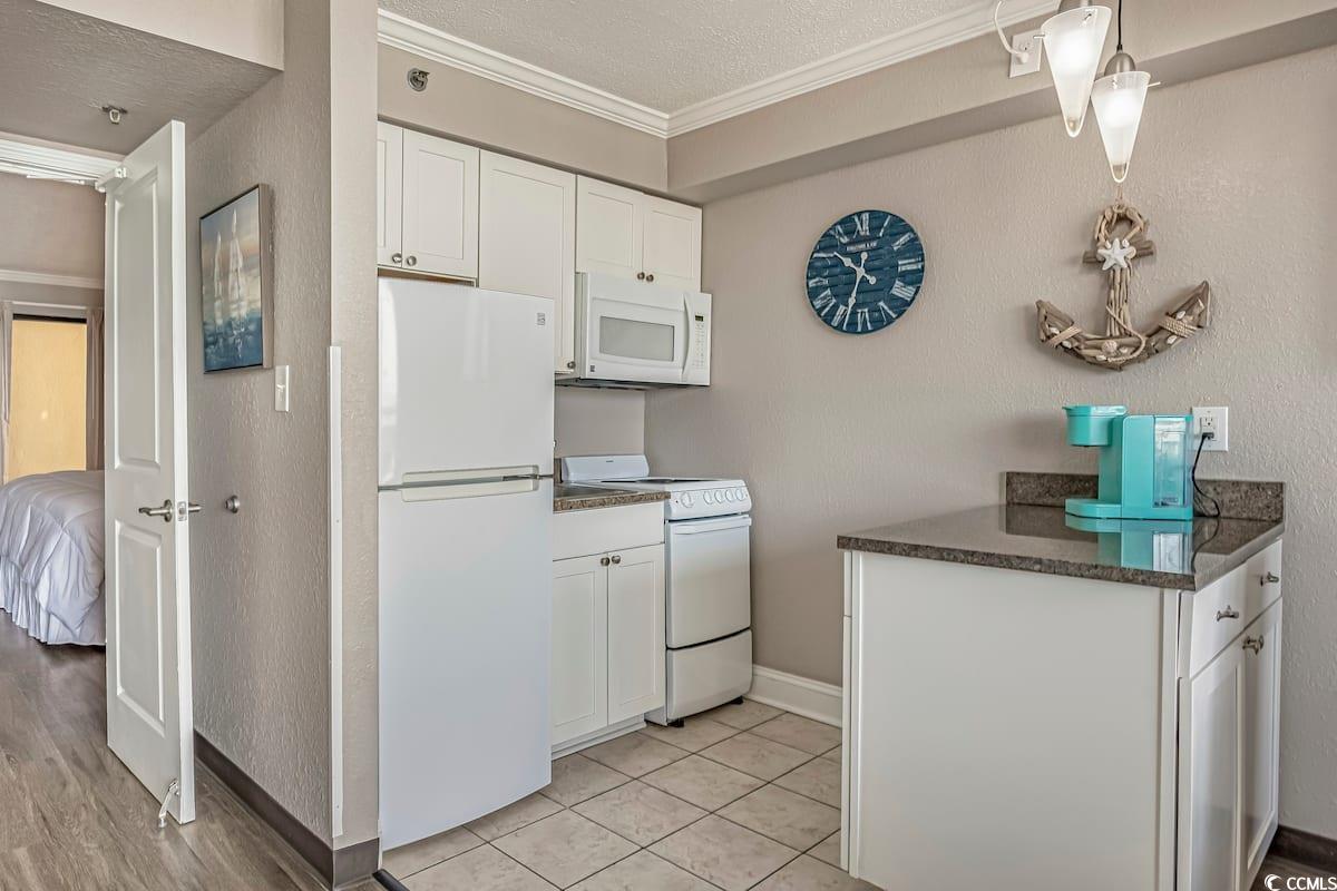 6900 Ocean Blvd. N Property Photo 10