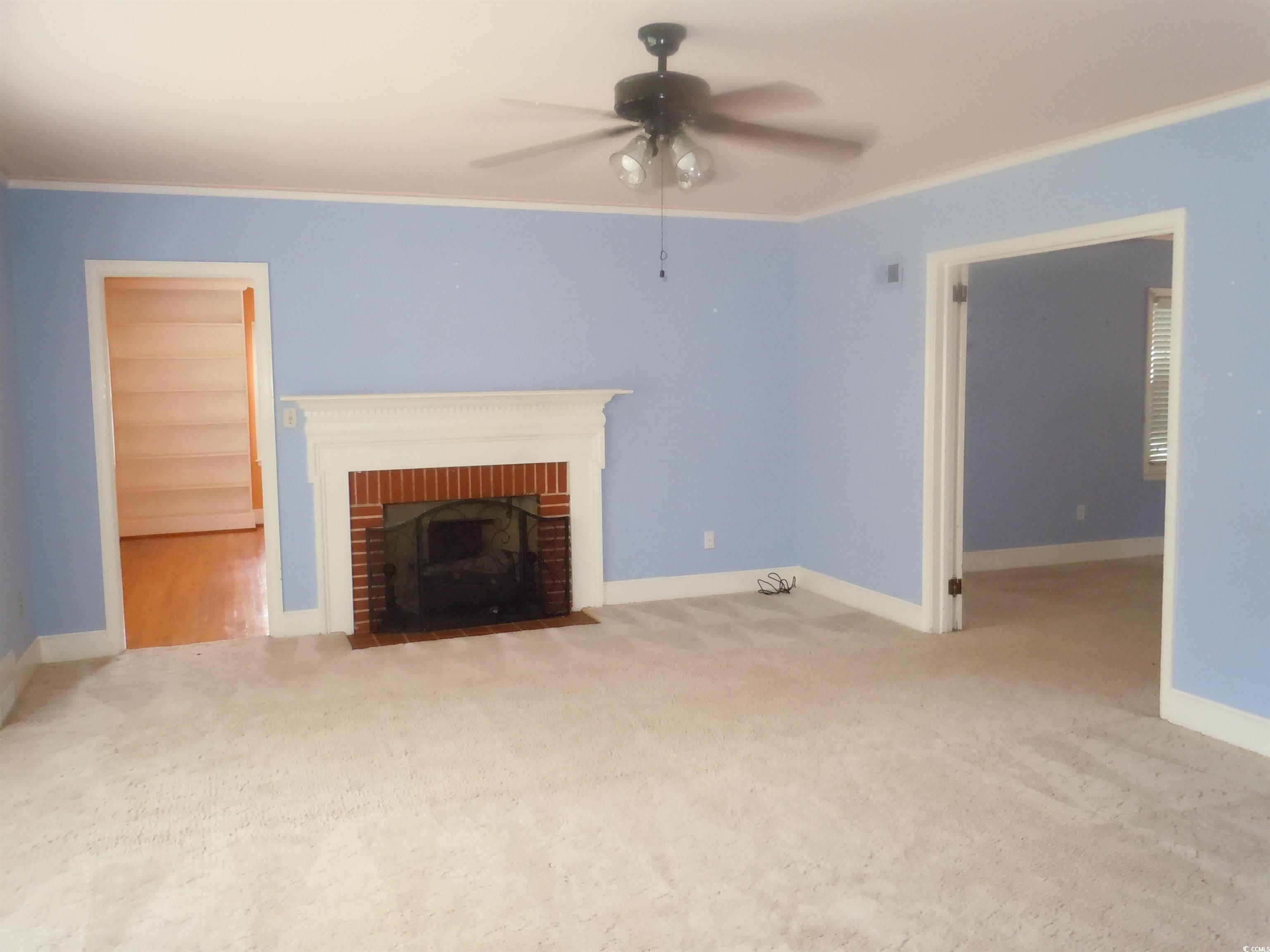 110 E Bell St. Property Photo 7